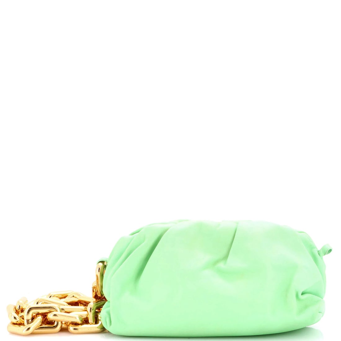 Chain Pouch Leather Teen Bottega: Chain Pouch Leather Teen Bottega Chain Pouch Leather Teen Bottega - A stylish and versatile shoulder bag with a bold green exterior, featuring a signature chain strap and gold hardware. Made from