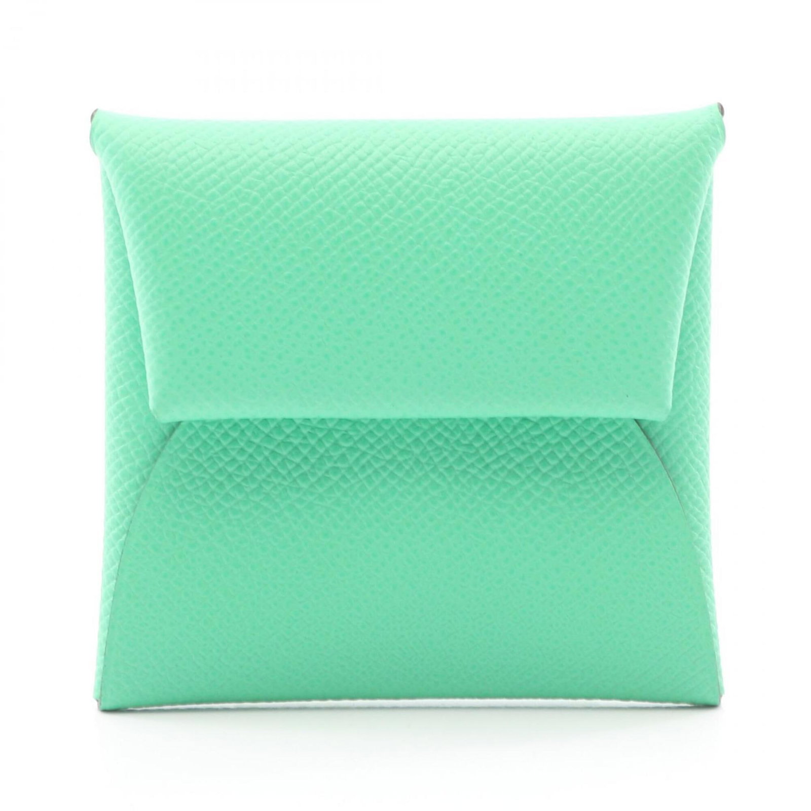 Hermes Coin Purse/ Coin Case Leather: Hermes Coin Purse/ Coin Case Leather This Hermes Coin Purse/ Coin Case Leather is a compact, green leather pouch made from high-quality materials. Measuring 8cm x 8.5cm x 1cm, it features a classic
