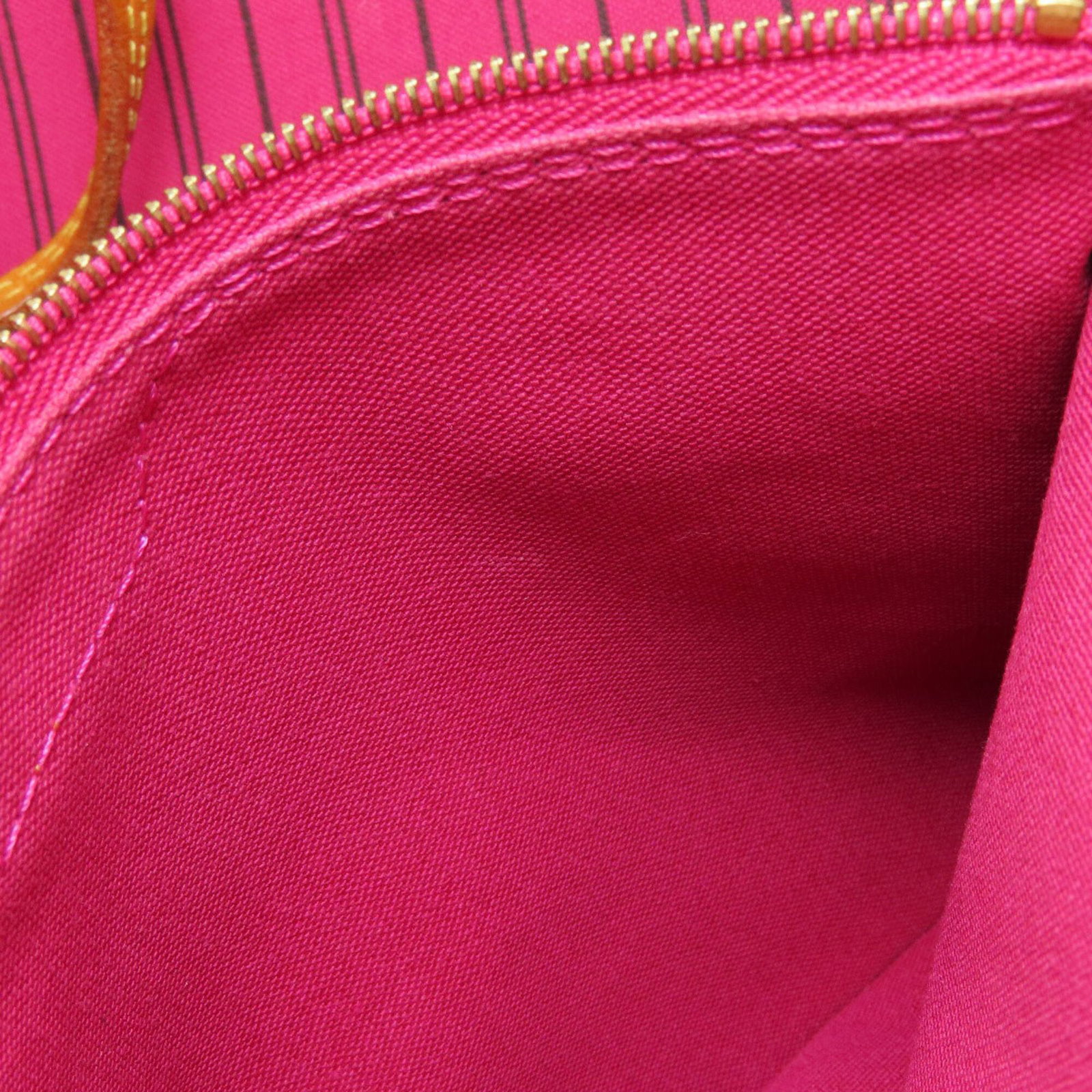 Monogram Canvas Louis Vuitton Tote - 12