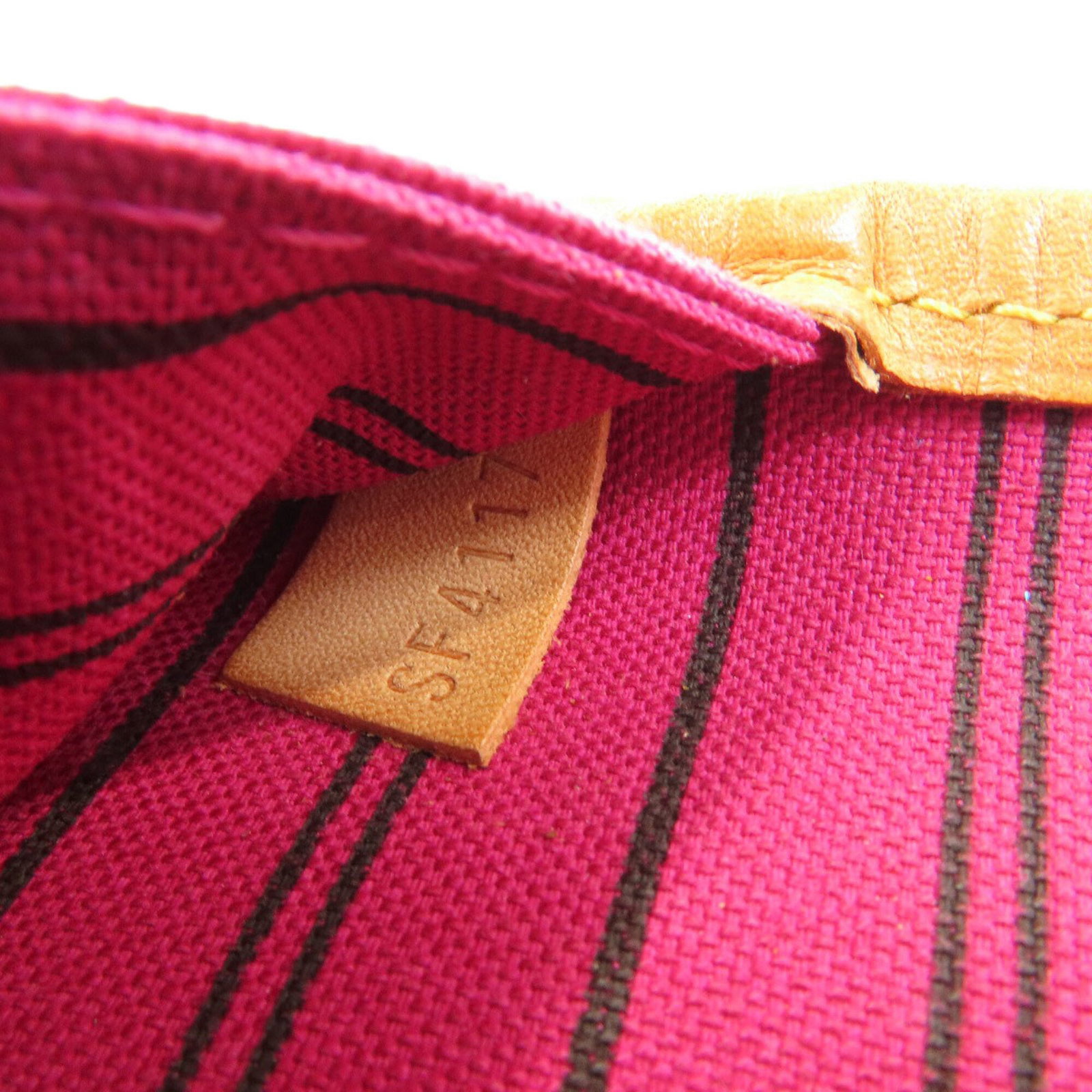 Monogram Canvas Louis Vuitton Tote - 7