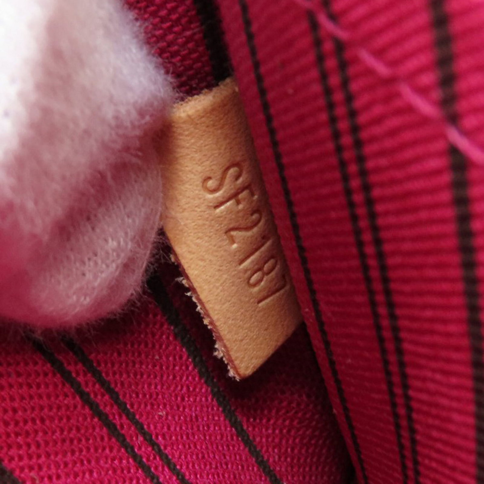 Monogram Canvas Louis Vuitton Tote - 9