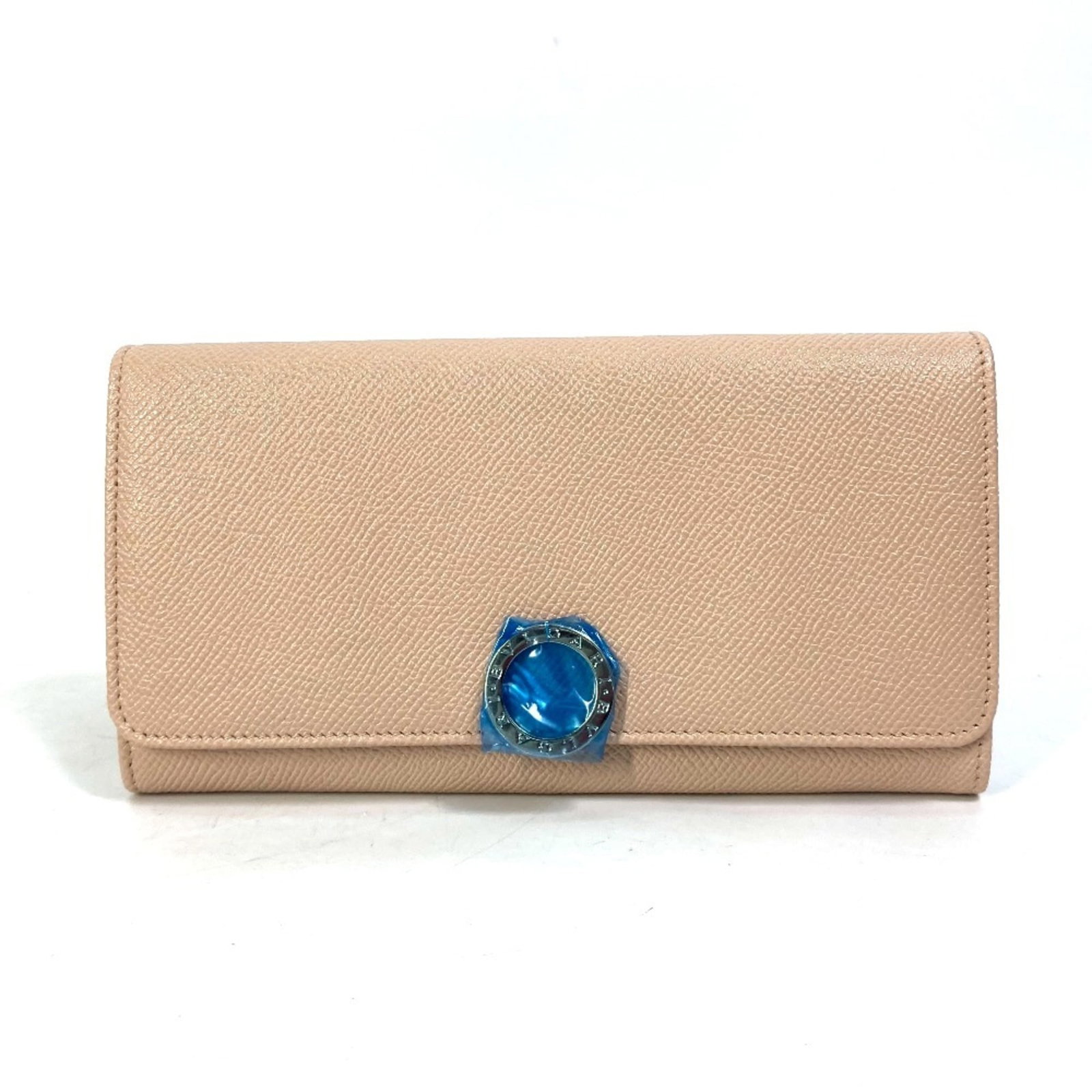 Bvlgari Long Wallet (Bi-Fold) Leather: Bvlgari Long Wallet (Bi-Fold) Leather Bvlgari Long Wallet (Bi-Fold) Leather is a stylish bi-fold wallet made from high-quality leather, available in a light pink color. Measuring 10cm x 18.5cm, it