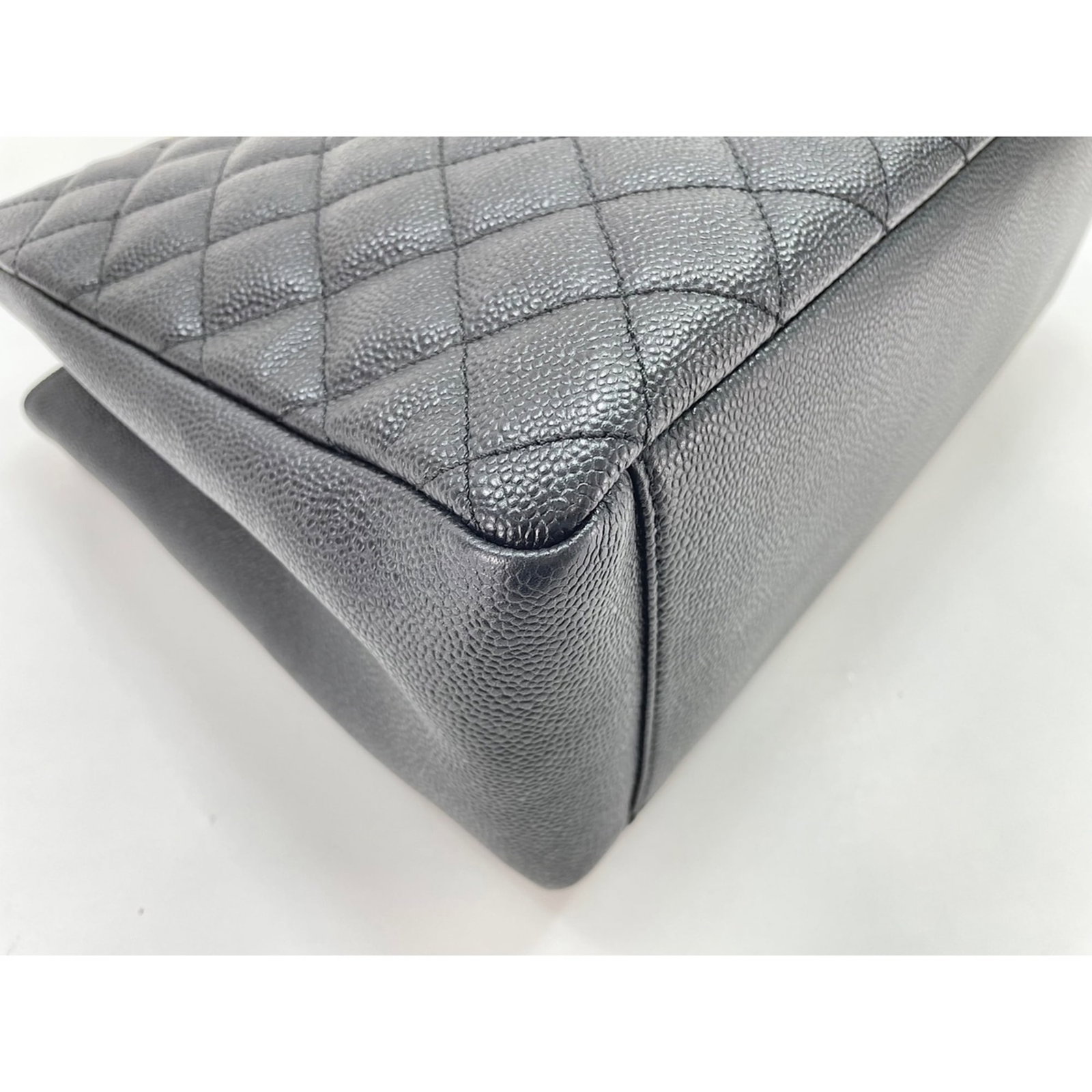 Chanel Tote Bag - 8
