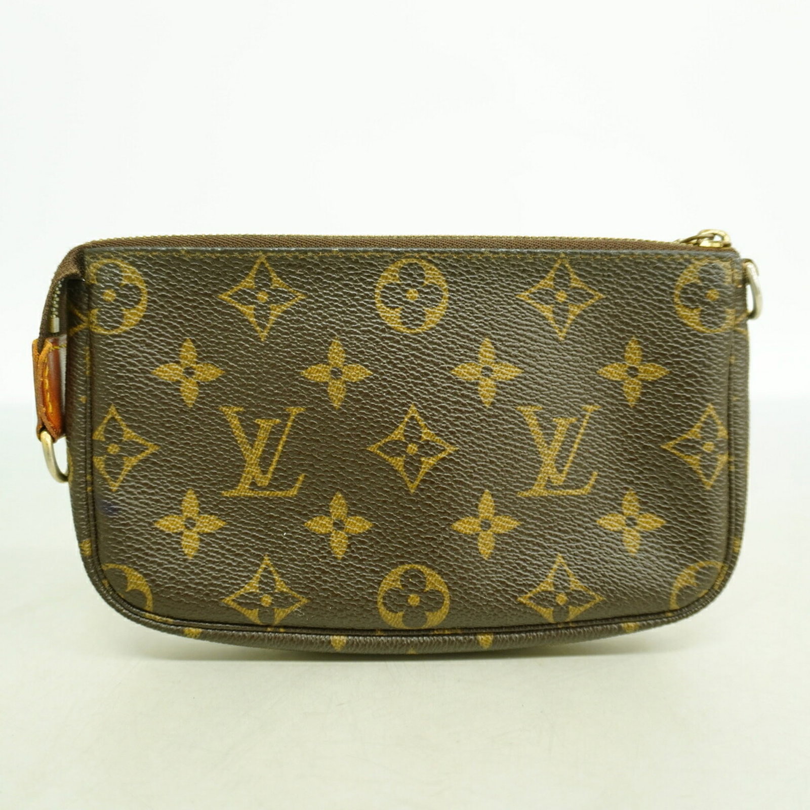 Louis Vuitton Pouch - 9