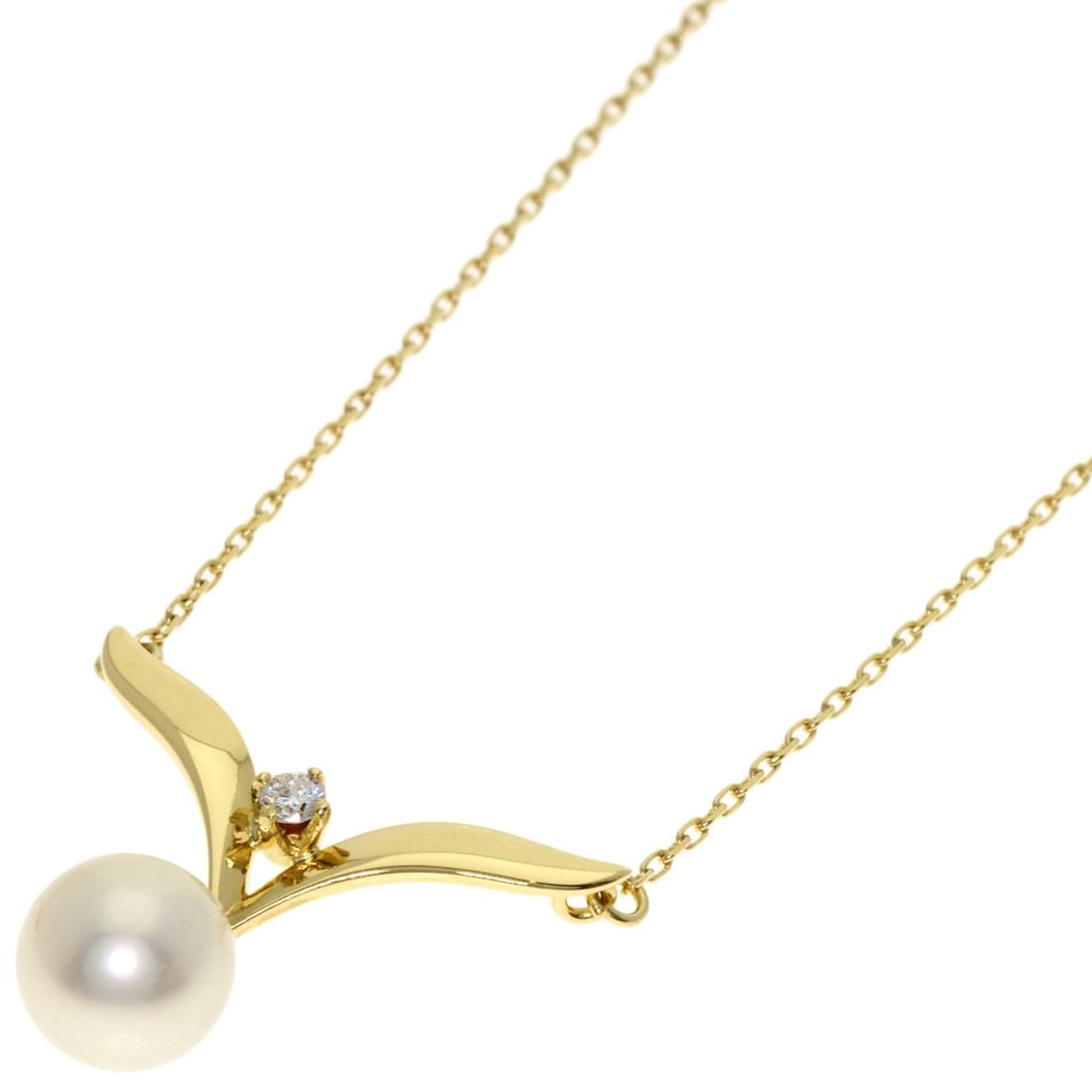 K18 Yellow Gold Mikimoto Pearl Necklace: K18 Yellow Gold Mikimoto Pearl Necklace K18 Yellow Gold Mikimoto Pearl Necklace boasts a stunning 16.5-inch length featuring a high-quality pearl, crafted in 18K yellow gold. This elegant necklace