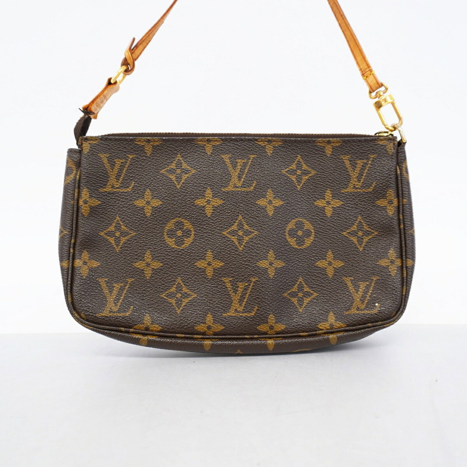 Louis Vuitton Pouch - 10
