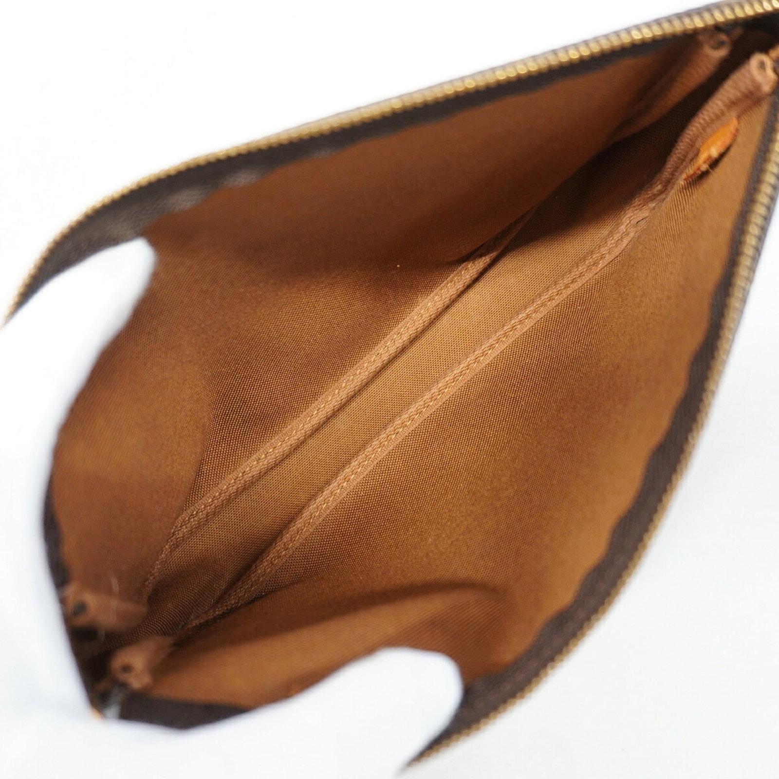 Louis Vuitton Pouch - 4