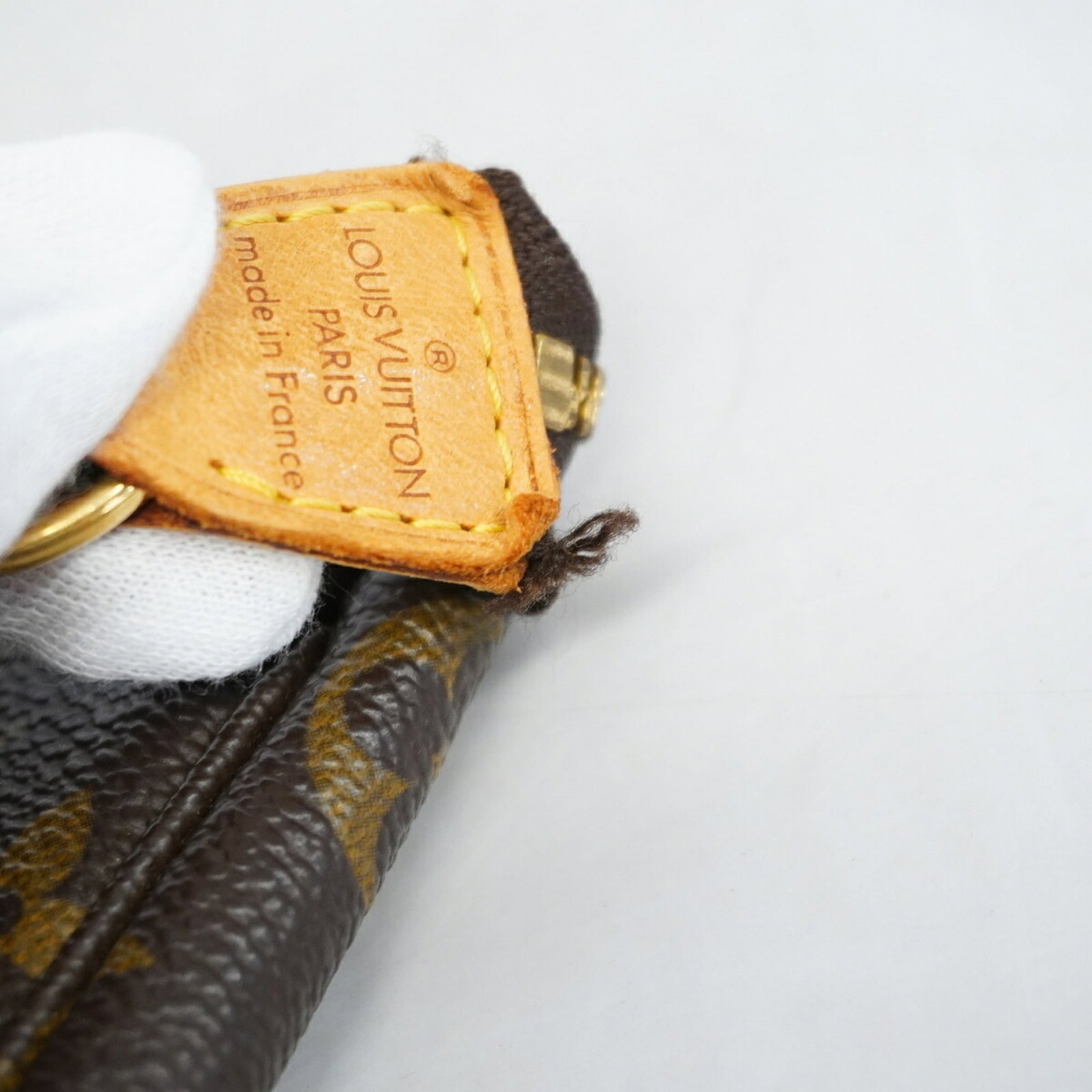 Louis Vuitton Pouch - 6