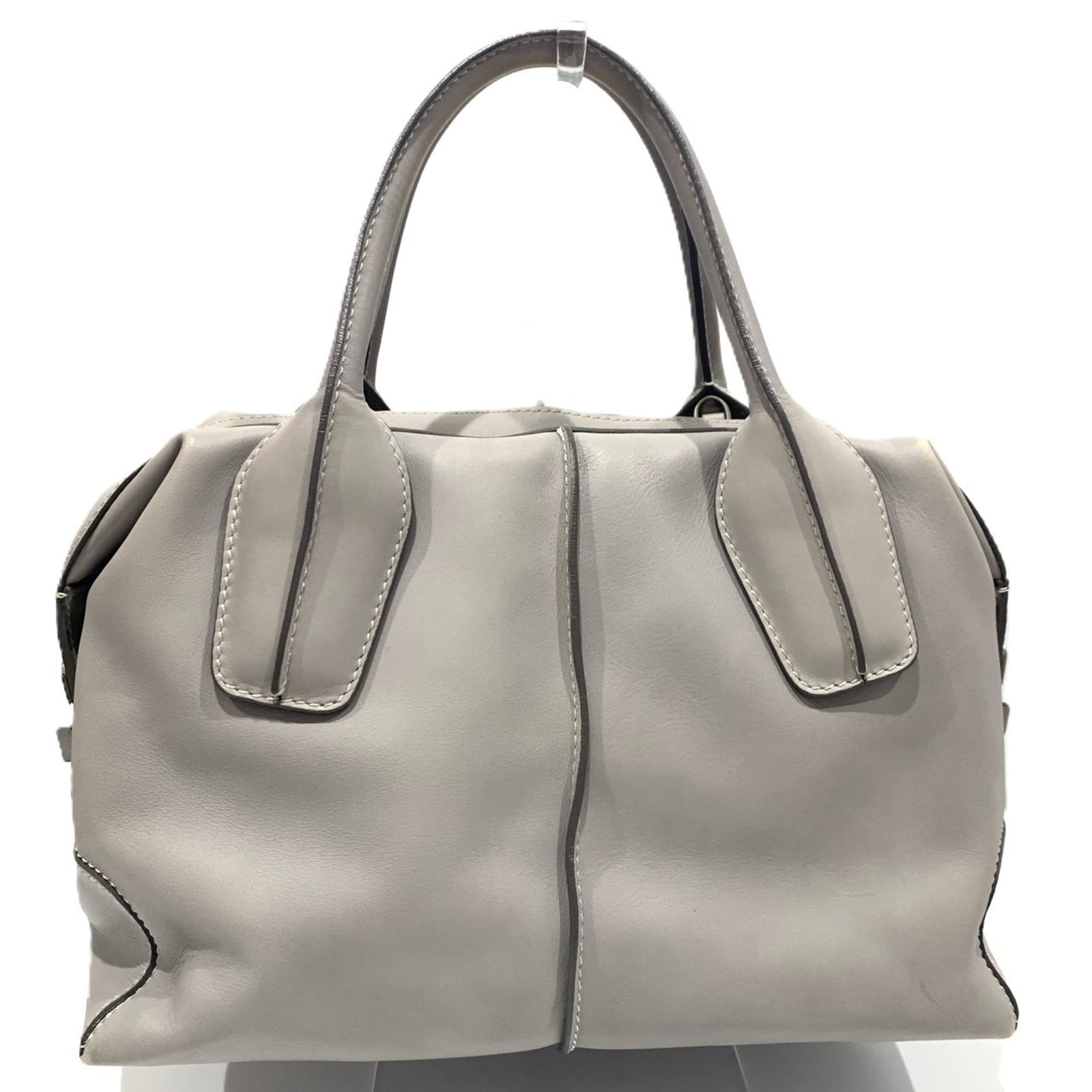 Shoulder Bag Leather Handbag Tod'S: Shoulder Bag Leather Handbag Tod'S Gray leather shoulder bag from Tod's, featuring a zipper closure and adjustable strap length of 100cm-112cm. Includes a dust bag and shoulder strap for added