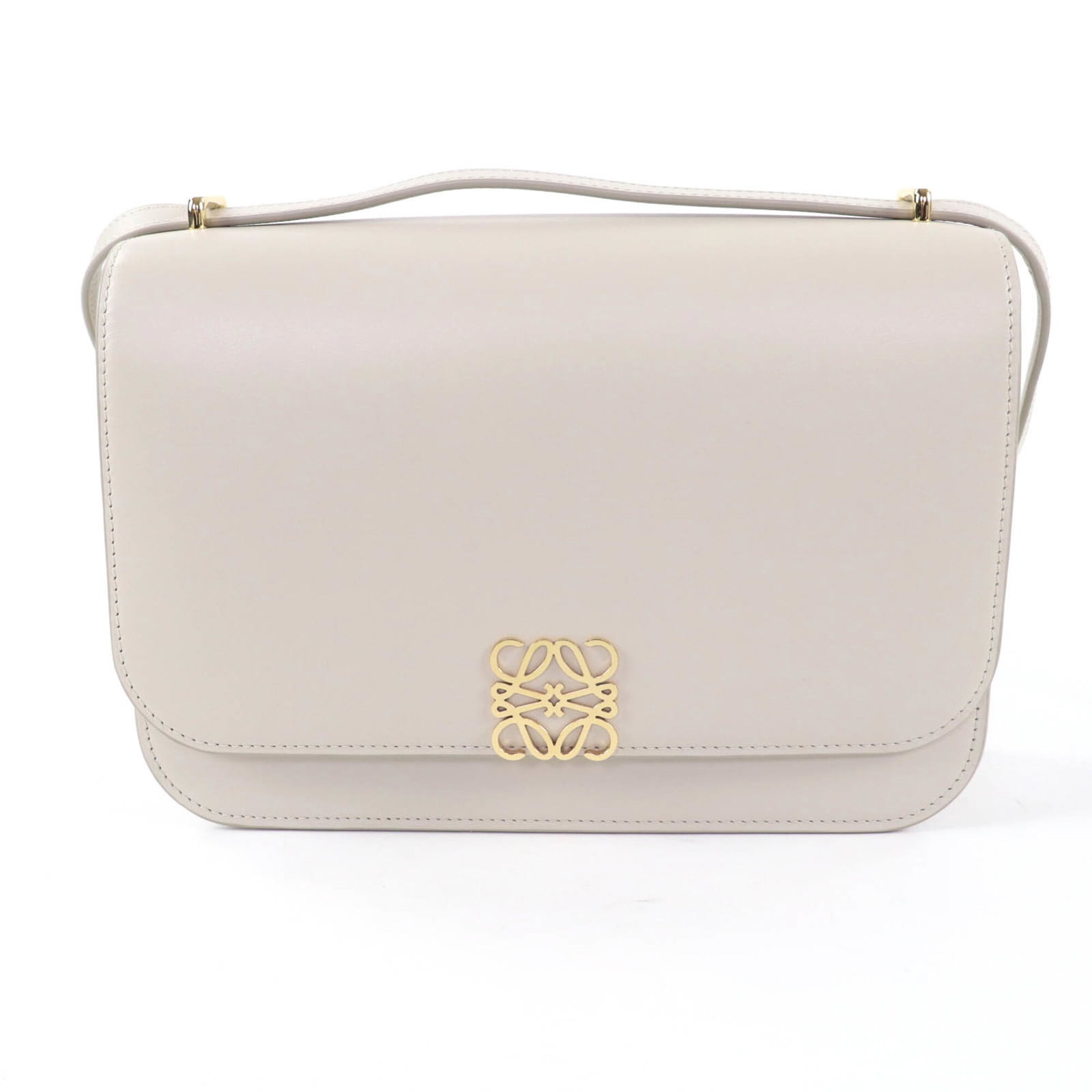 Shoulder Bag Leather: Shoulder Bag Leather Leather shoulder bag from Loewe, crafted in Spain with a gold hardware closure and a signature. The bag measures 16cm x 22.5cm x 4cm and features a 112cm strap length. Made from
