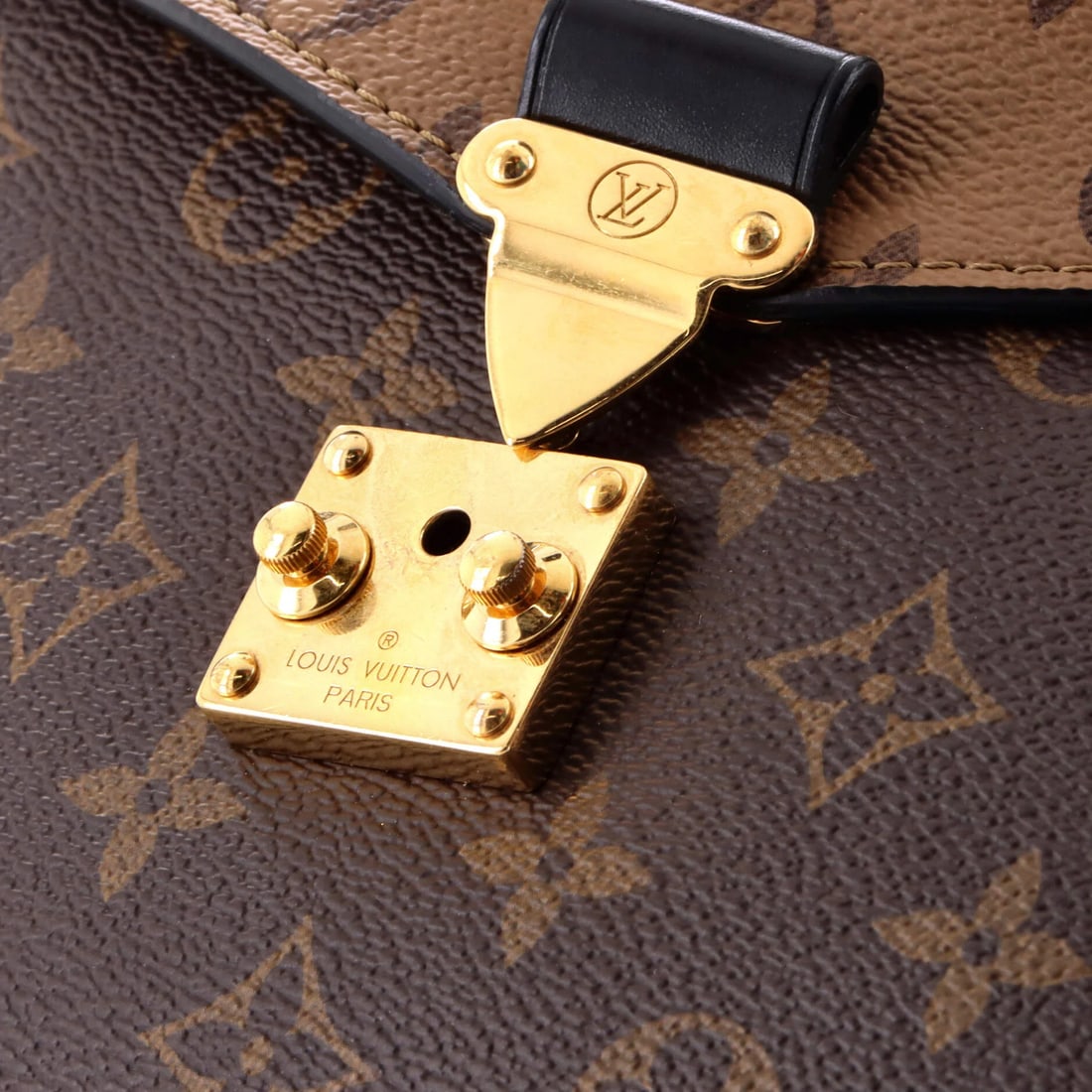 Monogram Reverse Canvas Pochette Louis Vuitton - 7
