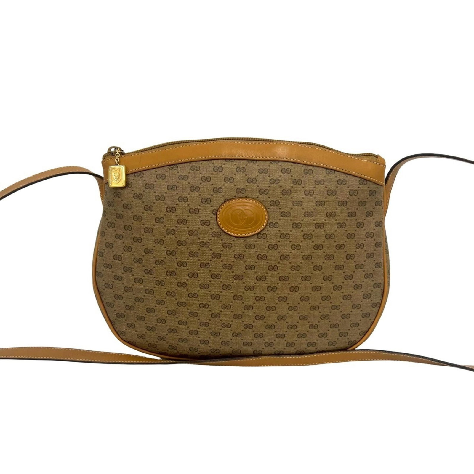 Pvc Leather Pochette Gucci Bag Shoulder: Pvc Leather Pochette Gucci Bag Shoulder This Gucci Pochette shoulder bag is crafted from a unique blend of PVC and leather, offering a distinctive look and feel. Its compact size and stylish design