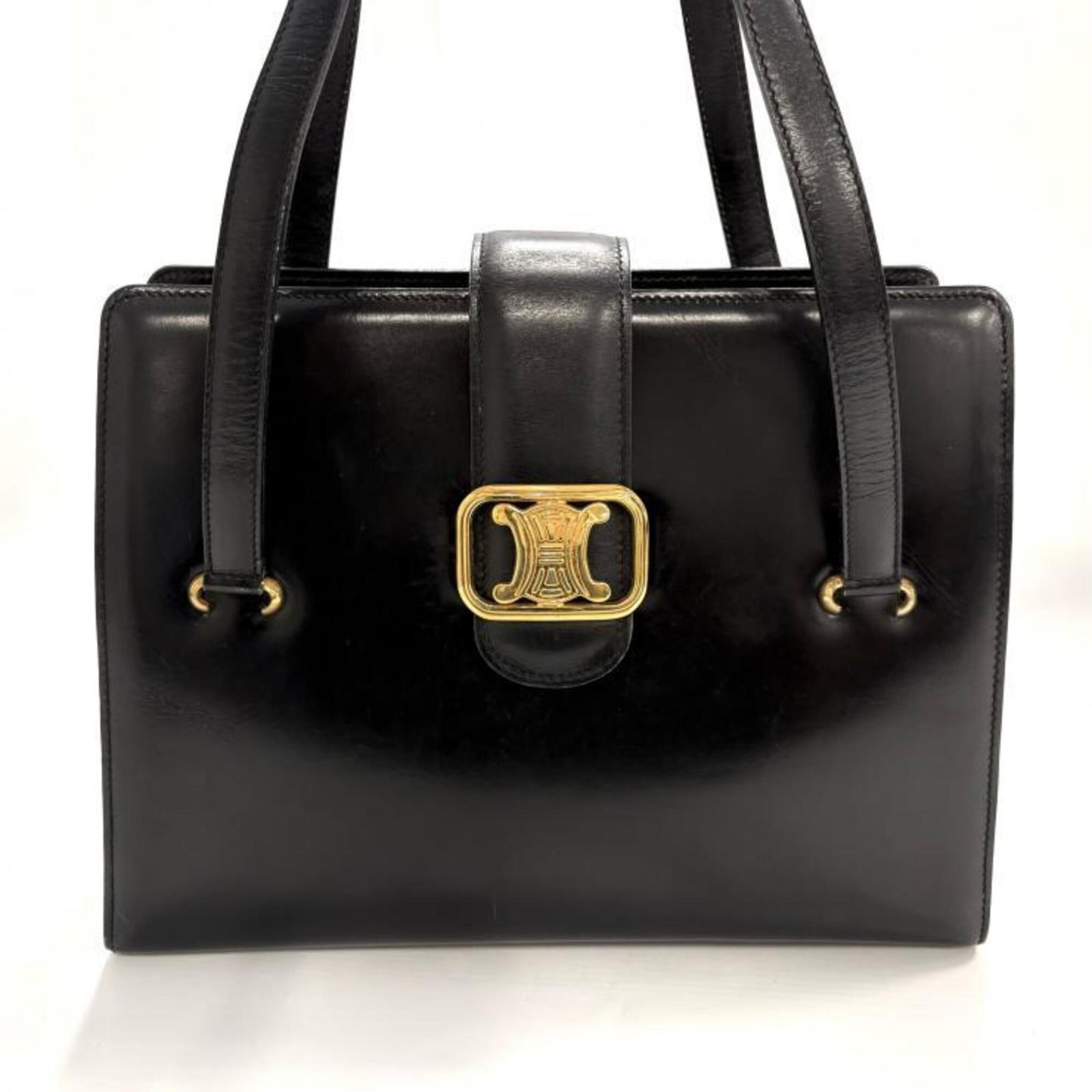 Celine Handbag Leather: Celine Handbag Leather Black Celine Handbag Made of High-Quality Leather. This 21.5cm x 28cm x 9cm leather handbag is a stylish and compact accessory. Item Specifics: Brand: Celine Type: Handbag