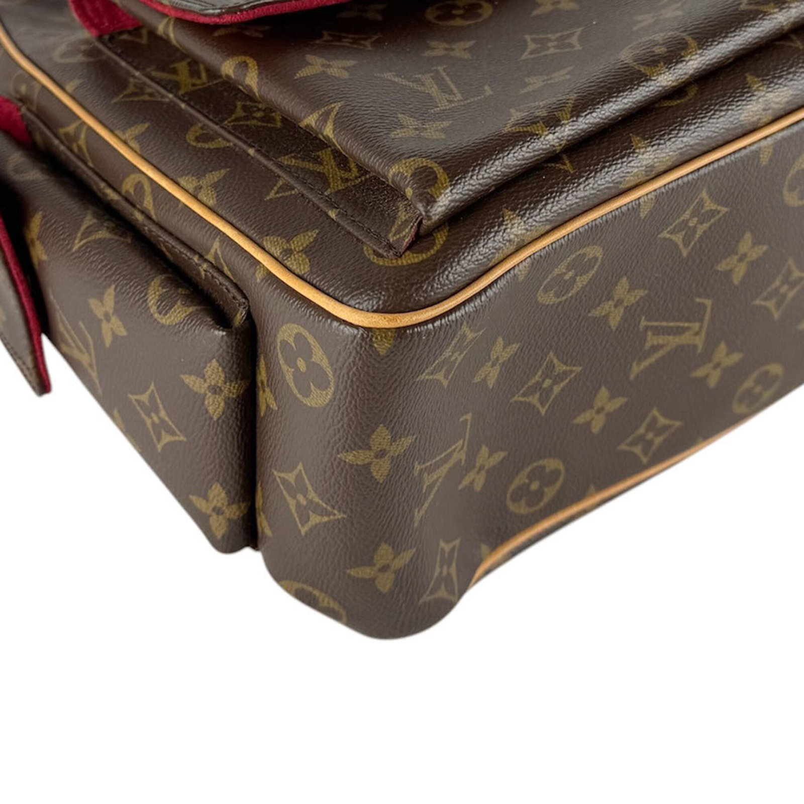Louis Vuitton Monogram Handbag - 8