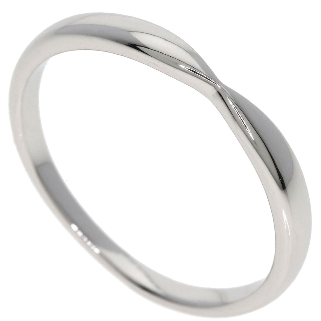 Tiffany&Co. Harmony Wedding Ring Platinum Pt950: Tiffany&Co. Harmony Wedding Ring Platinum Pt950 Tiffany&Co. Harmony Wedding Ring Platinum Pt950 is a stunning silver-toned platinum ring featuring a harmonious design. This platinum Pt950 ring boasts 