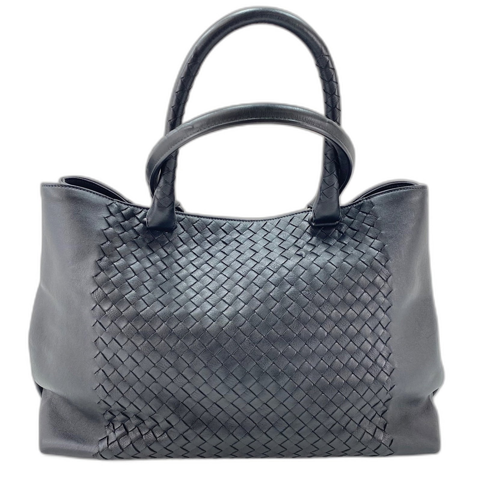 Veneta Bottega Leather Tote Bag: Veneta Bottega Leather Tote Bag Black leather tote bag with dimensions 29cm x 40cm x 17cm, made from Bottega Veneta. This tote bag features high-quality leather construction and a classic design.