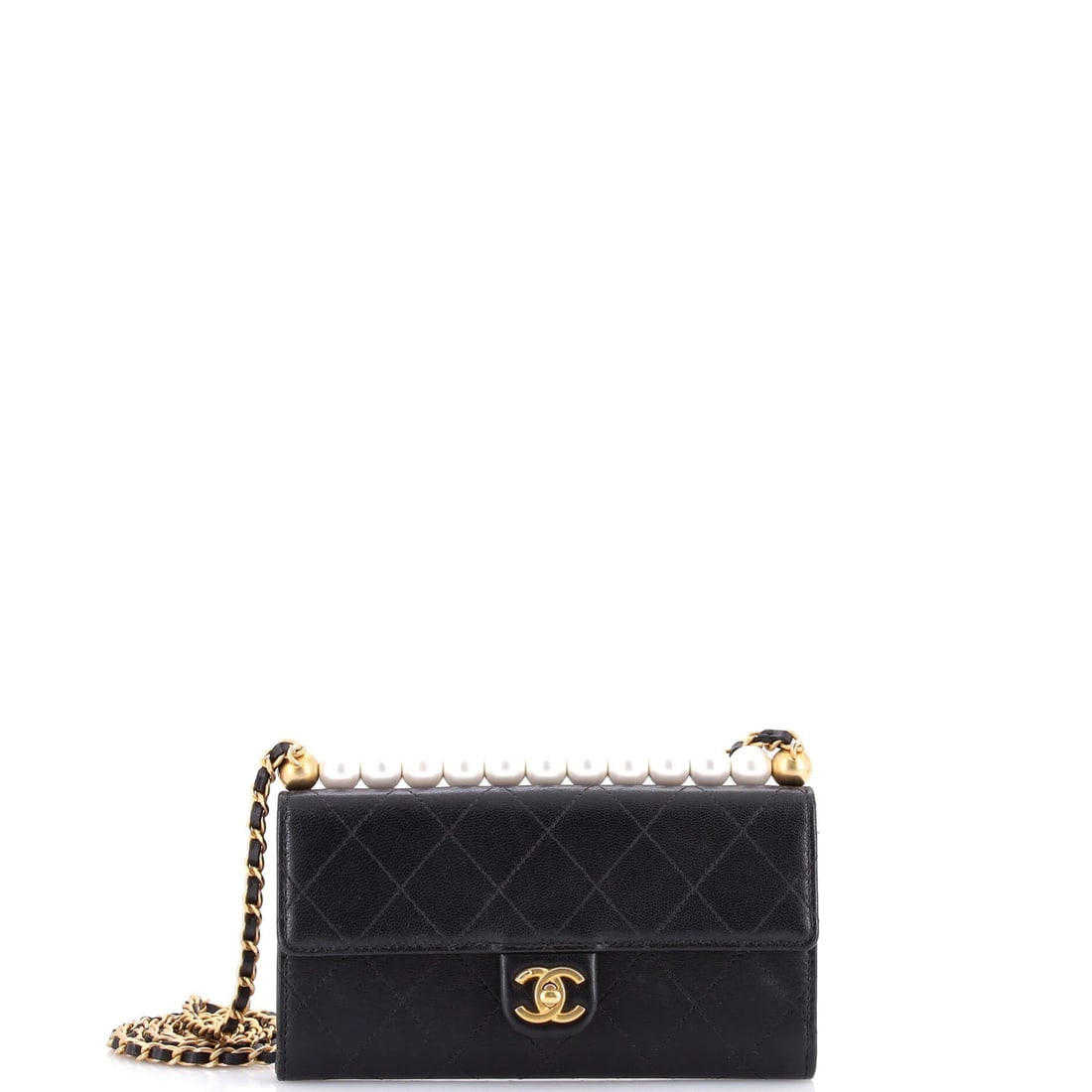 Chic Quilted Chanel Goatskin Pearls Clutch Chain: Chic Quilted Chanel Goatskin Pearls Clutch Chain Black quilted leather exterior, neutral interior, and aged gold hardware define this Chic Pearls Clutch with Chain. The chain detail adds a touch of