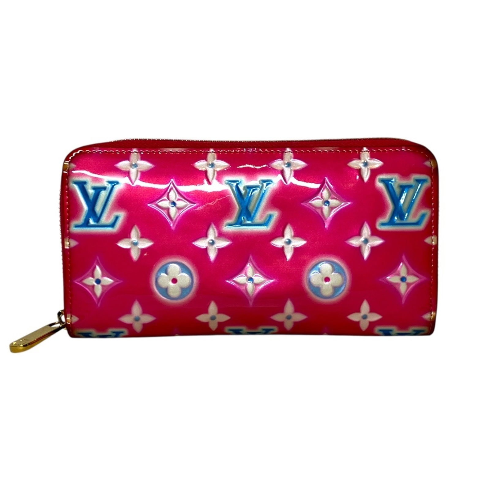 Vuitton Long Wallet Bi-Fold Vernis: Vuitton Long Wallet Bi-Fold Vernis Vuitton's iconic Long Wallet Bi-Fold Vernis boasts a sleek, vernis-finished exterior and a spacious interior, perfect for storing essentials. Measuring 10.5cm x