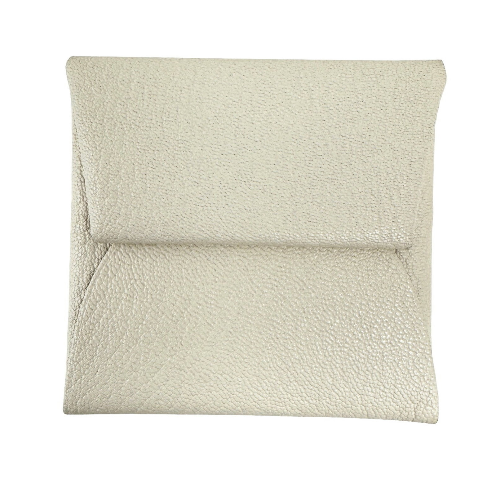 Hermes Coin Case Leather Purse Chevre: Hermes Coin Case Leather Purse Chevre Chevre leather craftsmanship is showcased in this elegant coin case purse from Hermes, measuring 8cm x 8cm x 1cm. The small size and simple design make it a