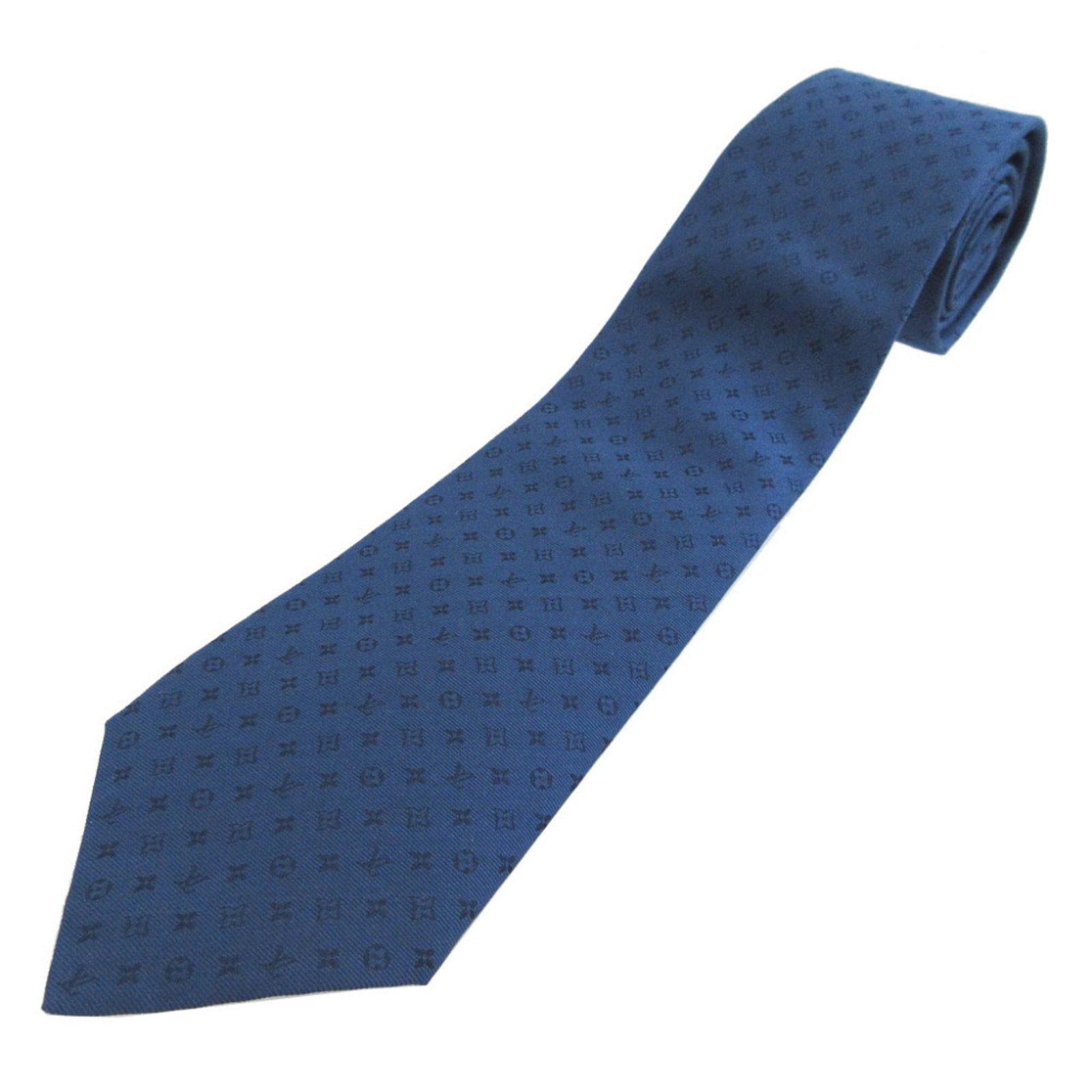 Vuitton Cravat Silk Louis: Vuitton Cravat Silk Louis Blue silk cravat from Louis Vuitton, measuring 149cm in length and 8cm in width, bearing the MPN M75988. Made from high-quality silk, this cravat is a stylish accessory for
