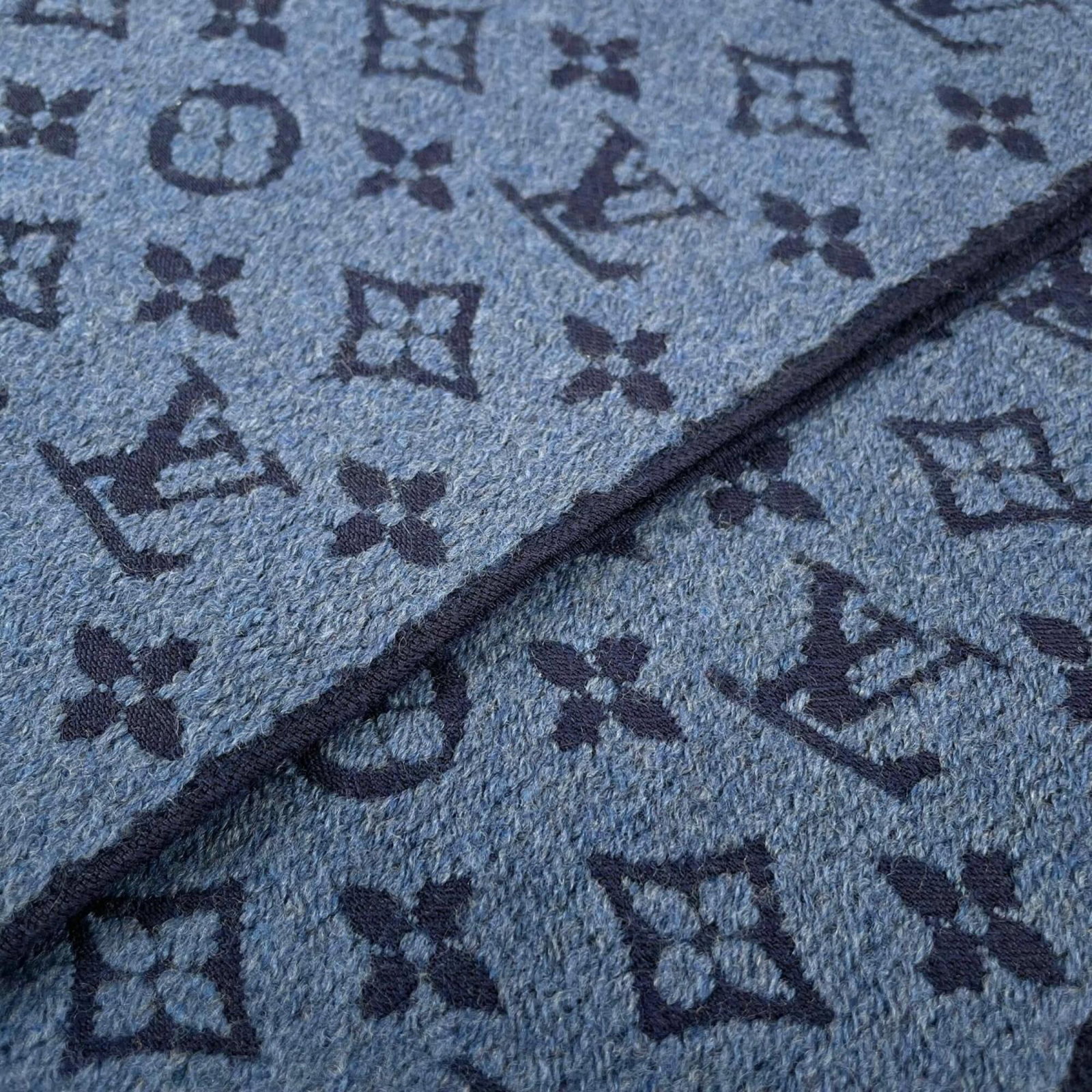 Louis Vuitton Stole Wool - 3