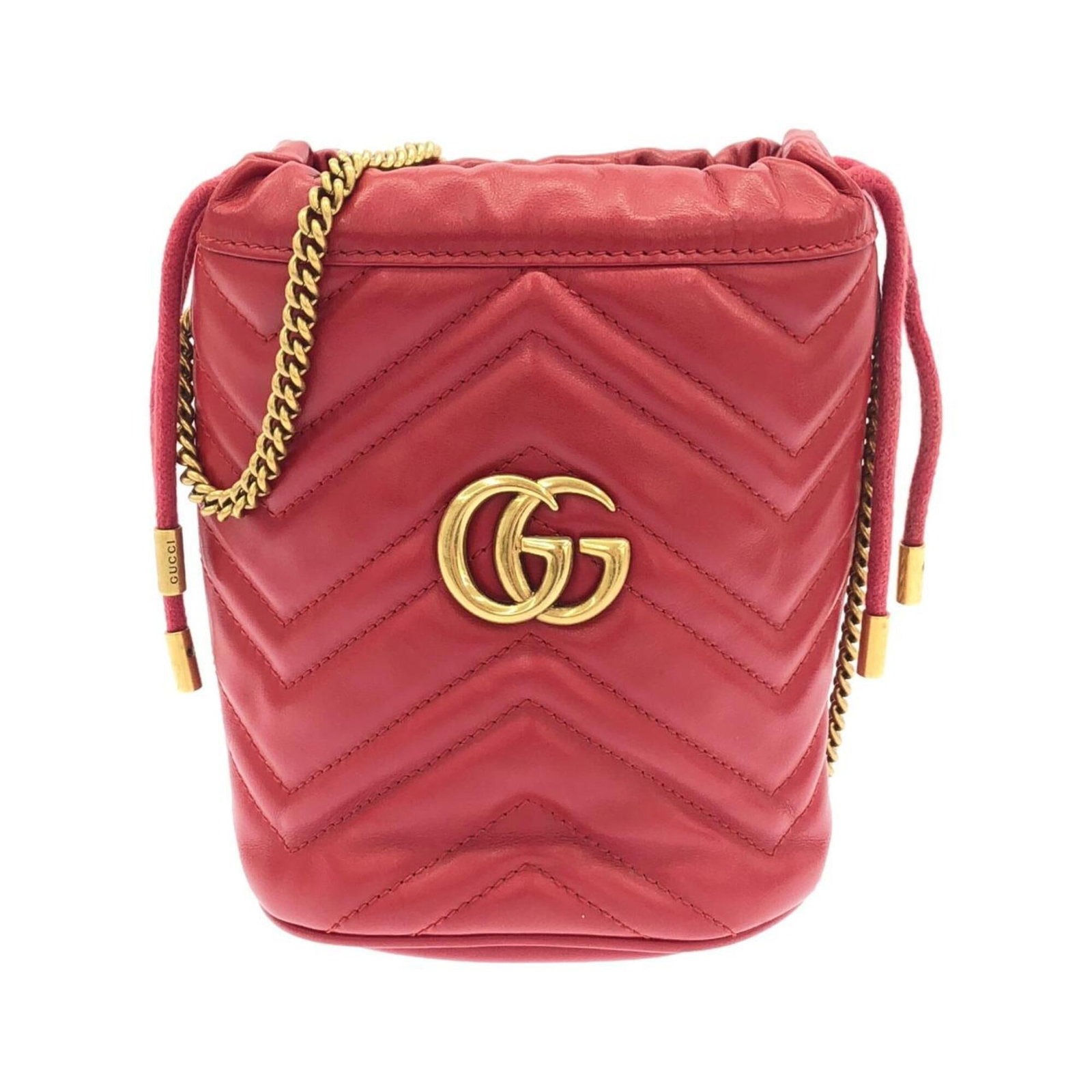 Shoulder Bag Leather Quilting Gucci: Shoulder Bag Leather Quilting Gucci Quilting leather adds a unique texture to this Gucci shoulder bag. The red color and compact size make it a stylish and portable accessory. With its distinctive des