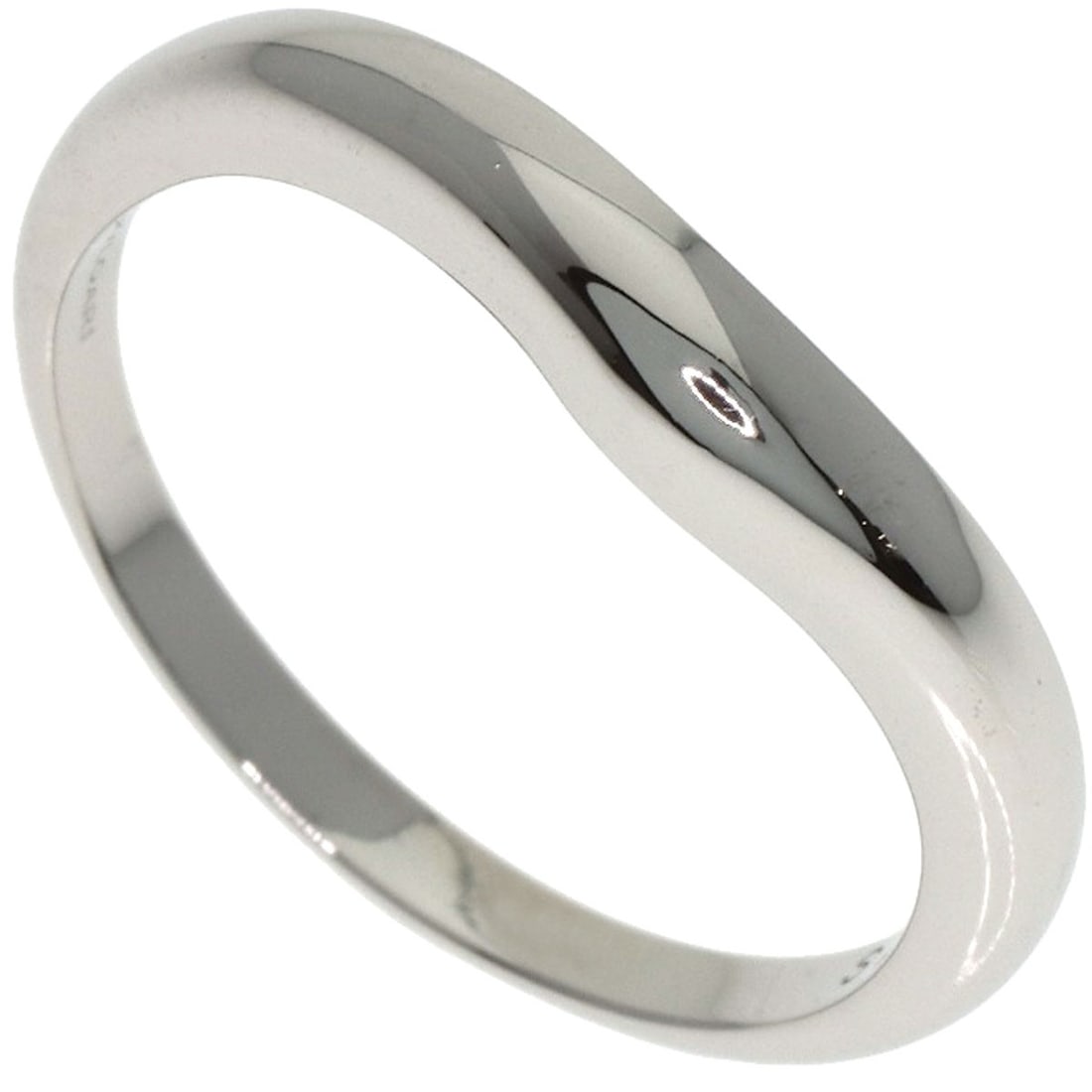 Bvlgari Feddy Wedding Ring Platinum Pt950: Bvlgari Feddy Wedding Ring Platinum Pt950 Bvlgari Feddy Wedding Ring Platinum Pt950 is a sleek and sophisticated ring featuring a platinum PT950 metal construction, with a silver exterior color. This 