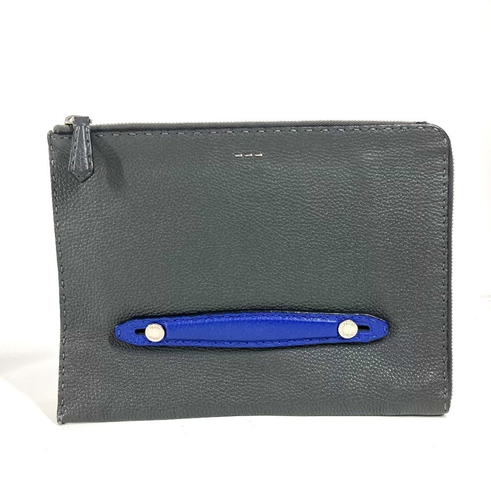 Bag Pouch Clutch Fendi Leather: Bag Pouch Clutch Fendi Leather Black, Blue, or Dark Gray Fendi Leather Bag Pouch Clutch measures 22cm x 29.5cm with a 8.66'' x 11.61'' size. This Fendi clutch features high-quality leather