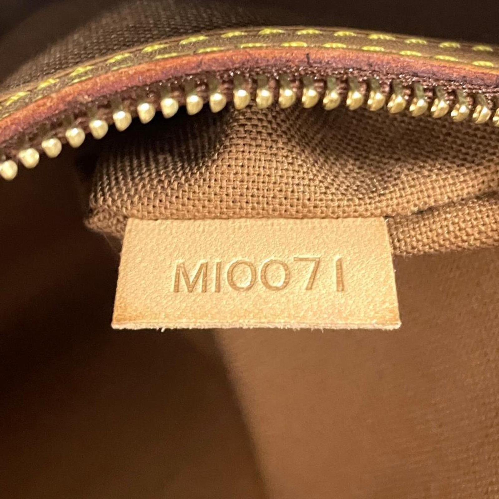 Louis Vuitton Monogram Handbag - 6