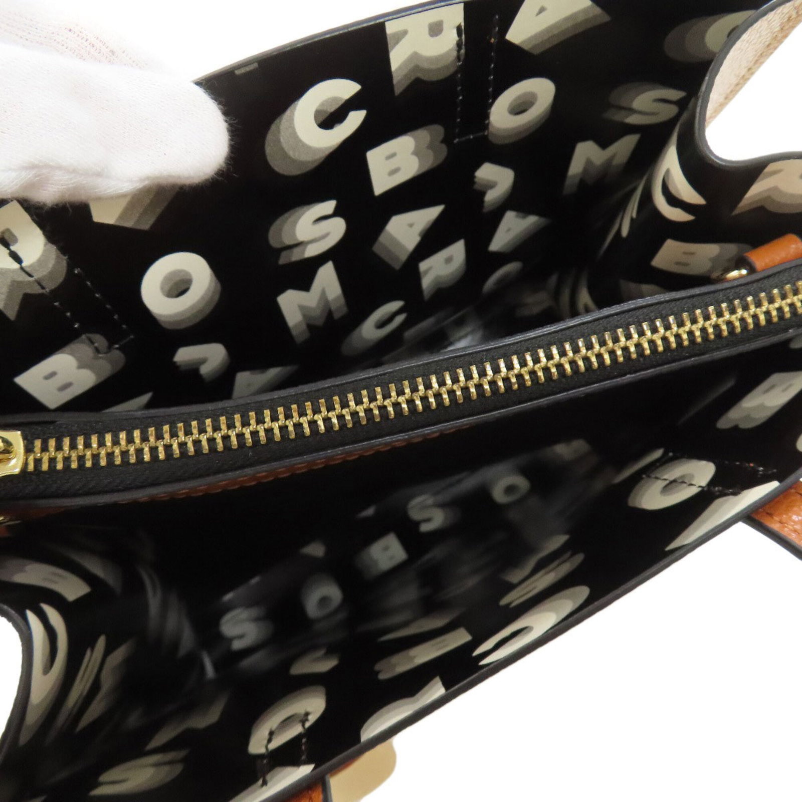 Marc Jacobs Handbag - 5