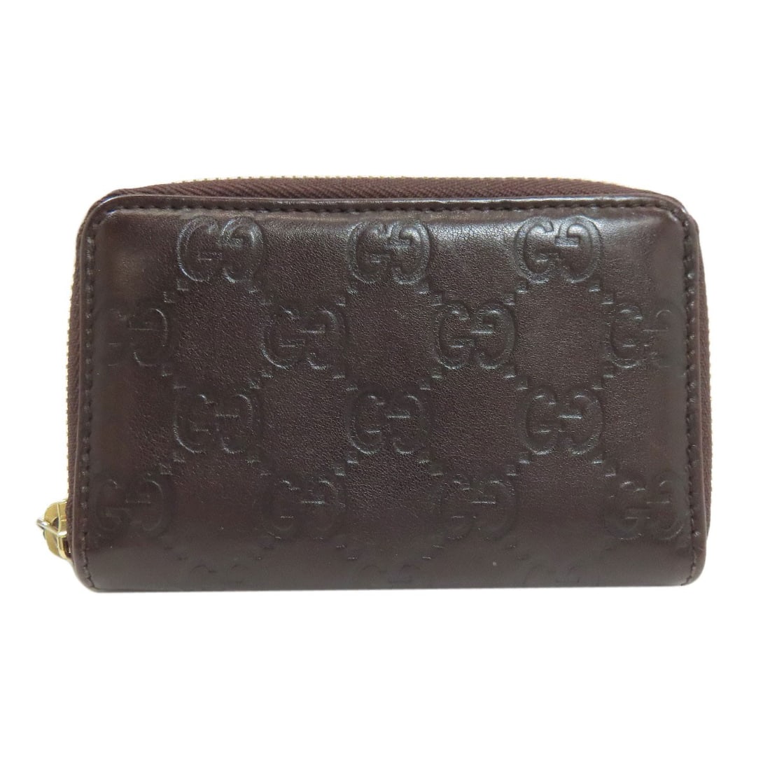 Gucci 255452 Gg Card Case Leather: Gucci 255452 Gg Card Case Leather Brown leather card case from Gucci, featuring a classic design. The card case is made from high-quality leather and has a timeless brown exterior color. This stylish 