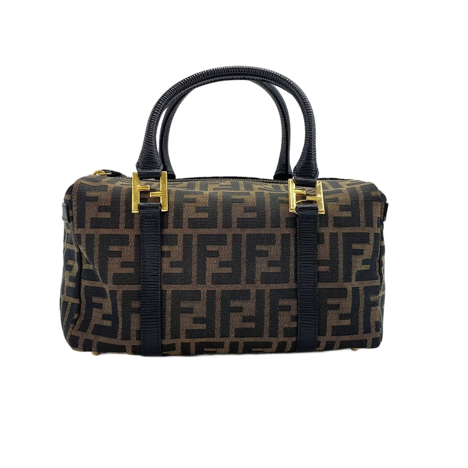 Handbag Fendi: Handbag Fendi Fendi handbag in beige color, measuring 20cm x 27cm x 15cm, offering a classic and elegant design. Brought to you by the renowned Italian luxury brand, this handbag is a testament to