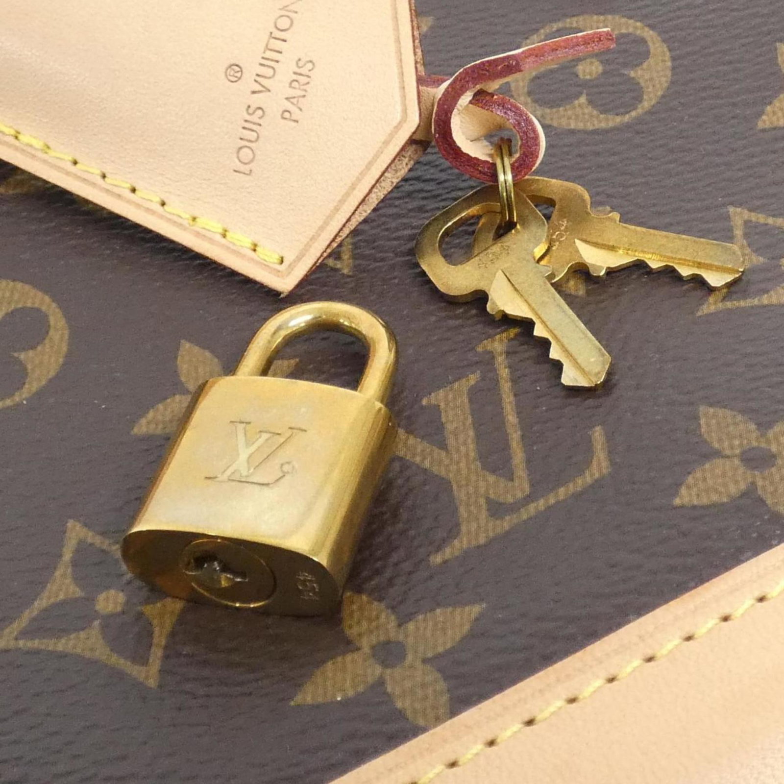 Louis Vuitton Monogram Handbag - 3