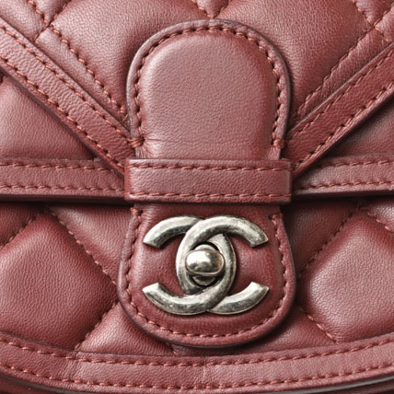 Chanel Saddle Shoulder Bag - 5