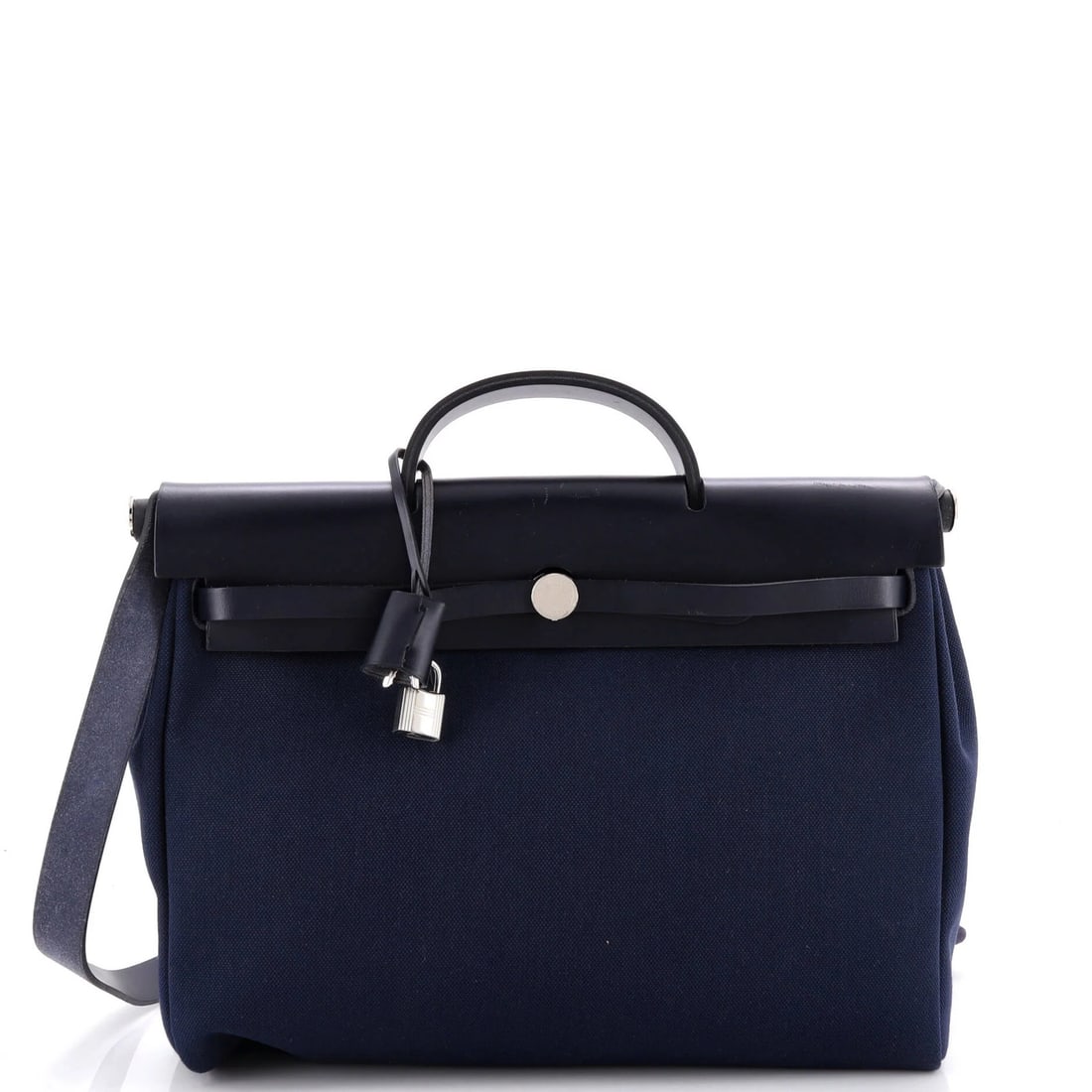 Hermes Herbag Zip Leather Toile 39: Hermes Herbag Zip Leather Toile 39 Blue Hermes Herbag Zip Leather Toile 39 features a classic top handle design, with a 2.5" drop and 12" height, perfect for everyday use. The exterior is made of
