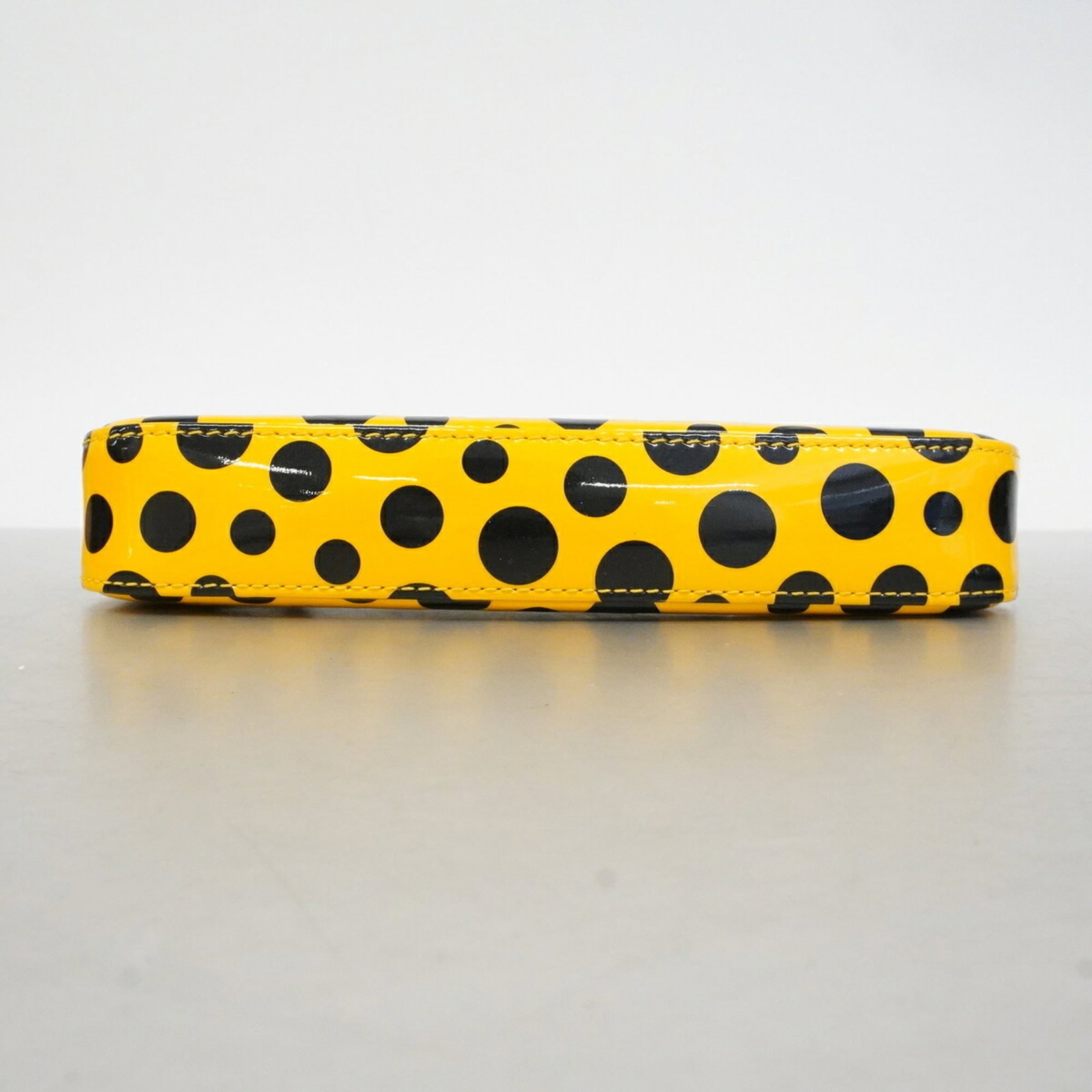 Louis Vuitton Pouch - 3