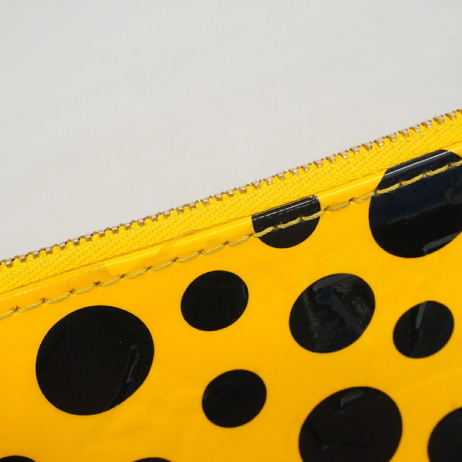 Louis Vuitton Pouch - 7
