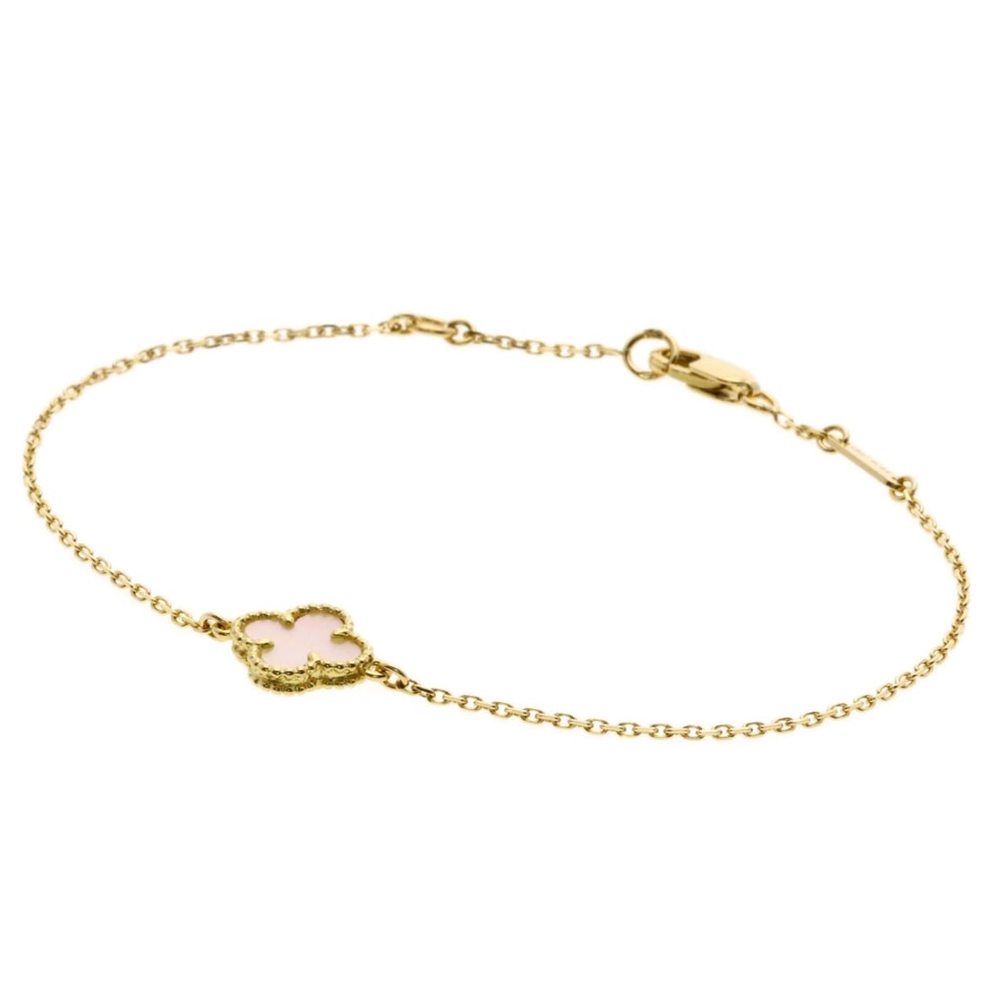 Suite Bracelet K18 Gold Alhambra Van Cleef Arpels: Suite Bracelet K18 Gold Alhambra Van Cleef Arpels K18 Gold Alhambra Van Cleef Arpels Suite Bracelet - A masterful blend of intricate design and luxurious gold, this K18 Yellow Gold Alhambra bracelet f