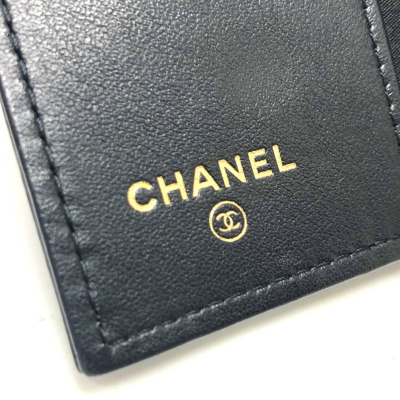 Keycase leather by Chanel - 11
