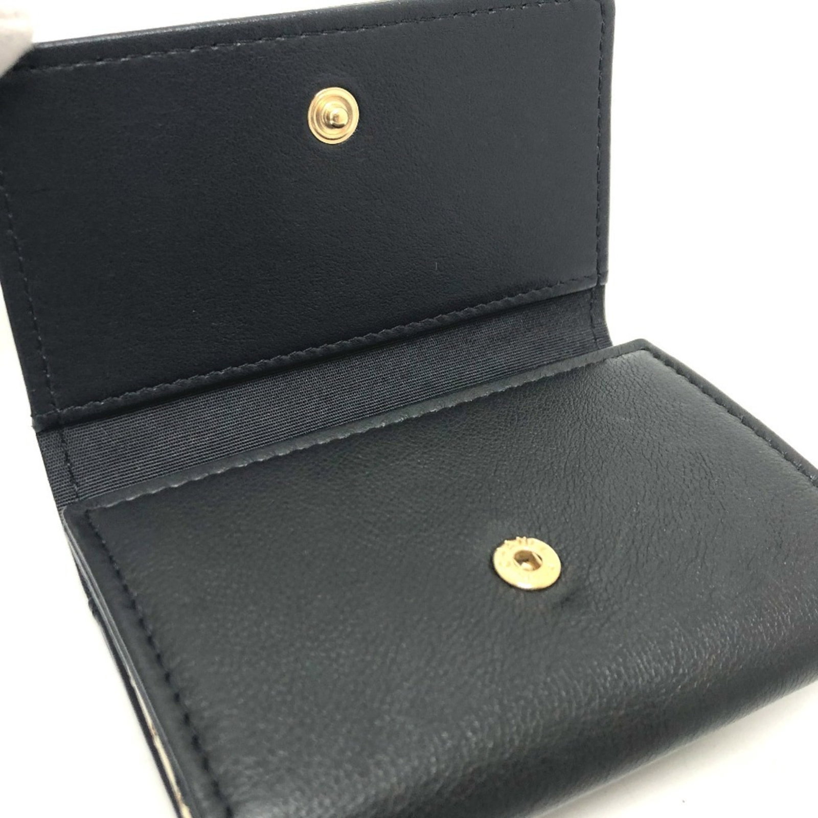 Keycase leather by Chanel - 7