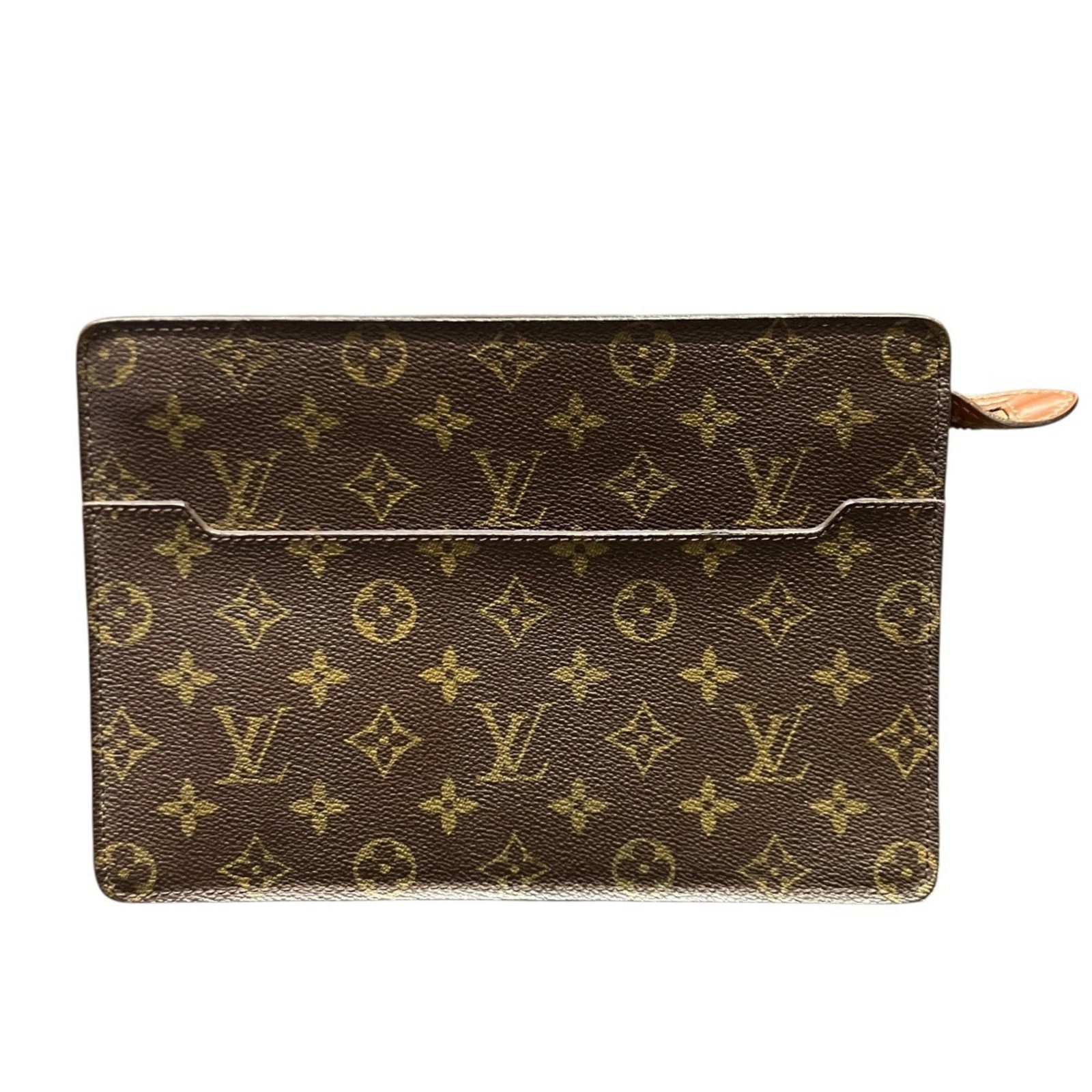 Pochette Monogram Clutch Bag Louis Vuitton: Pochette Monogram Clutch Bag Louis Vuitton Brown Monogram Pochette Clutch Bag from Louis Vuitton, featuring a classic design with a zipper closure, measures 18cm x 26cm x 5cm. This stylish clutch bag
