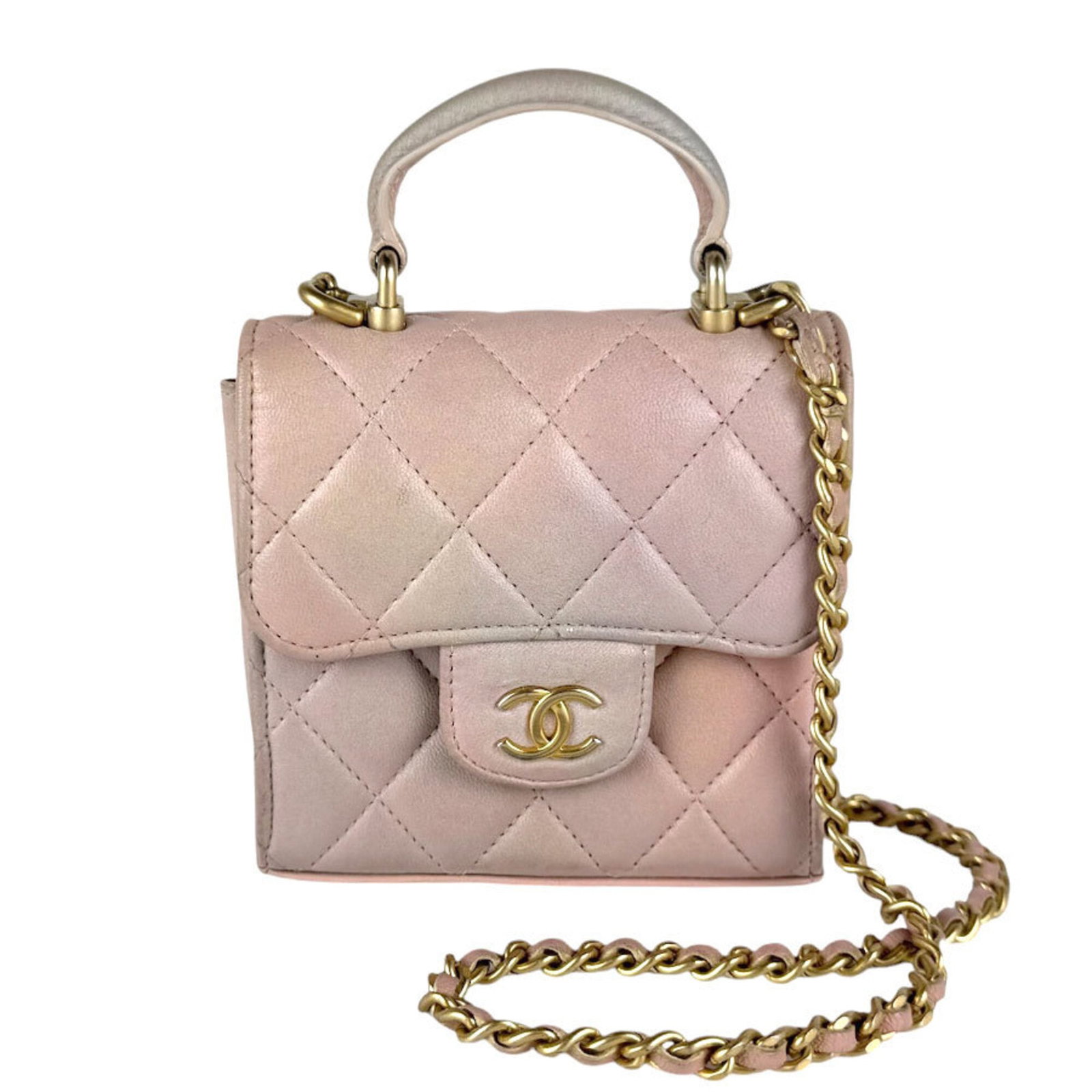 Shoulder Bag Leather Chanel: Shoulder Bag Leather Chanel This pink leather shoulder bag from Chanel features a sleek and compact design, measuring 11cm x 11cm x 4cm. Made from high-quality leather, its classic style is sure to