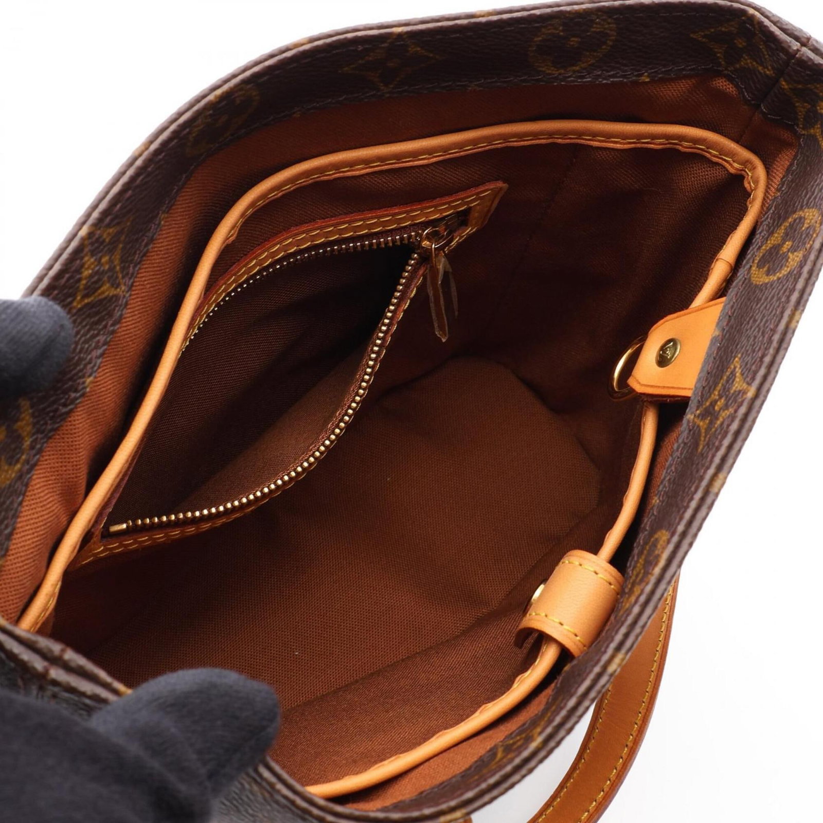 Louis Vuitton Monogram Handbag - 3