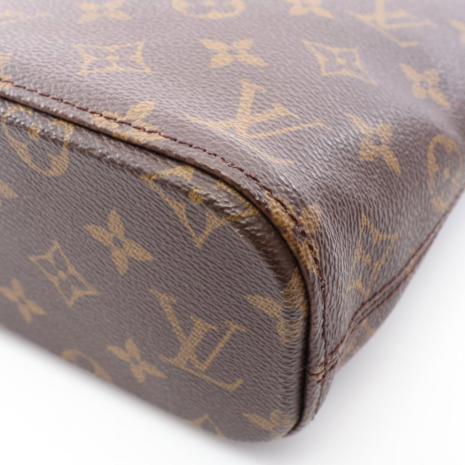 Louis Vuitton Monogram Handbag - 6