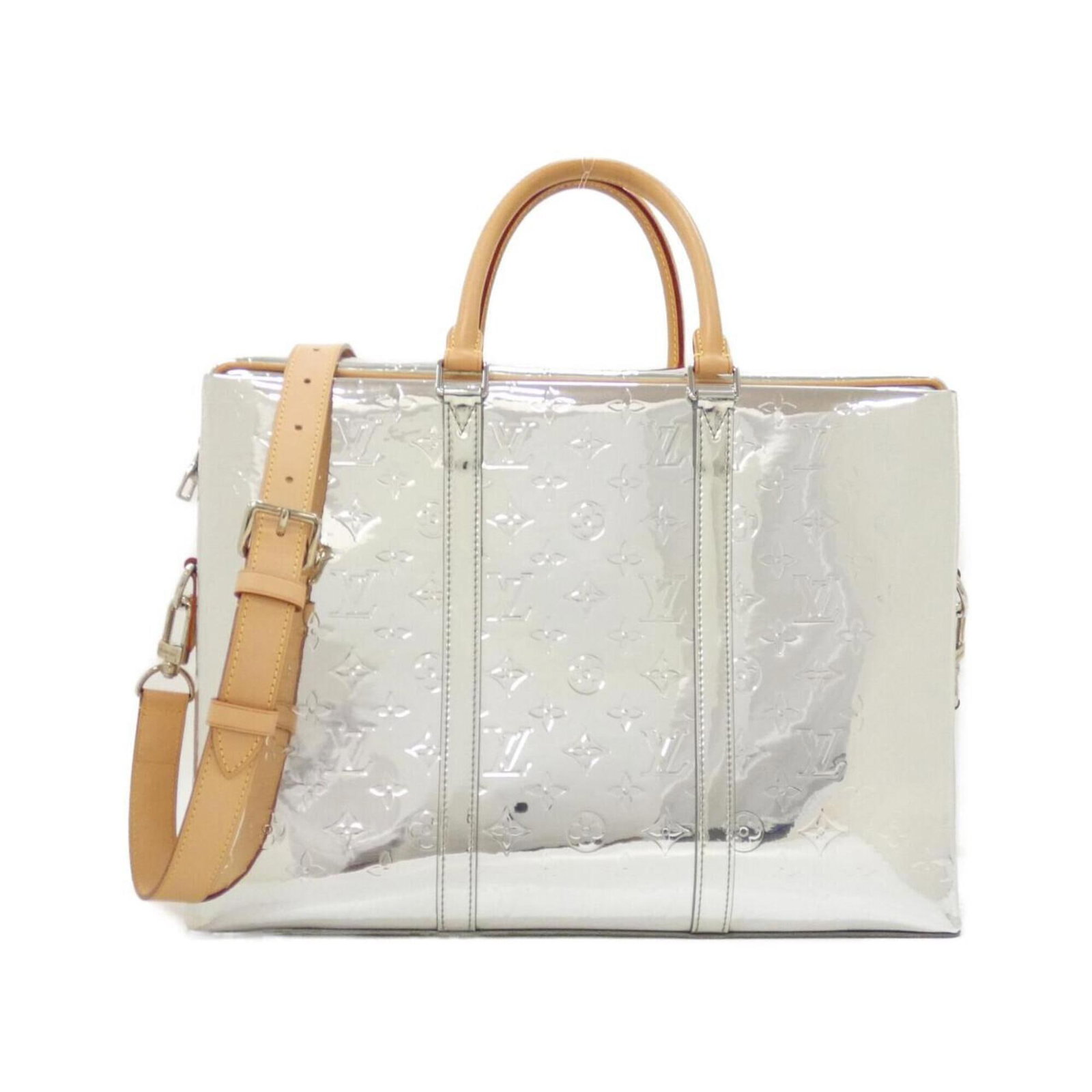 Handbag Leather Louis Vuitton: Handbag Leather Louis Vuitton 31cm x 41cm x 12cm / 12.2'' x 16.14'' x 4.72'' Silver leather Louis Vuitton handbag with silver hardware, featuring the iconic Monogram design. Made from high-quality