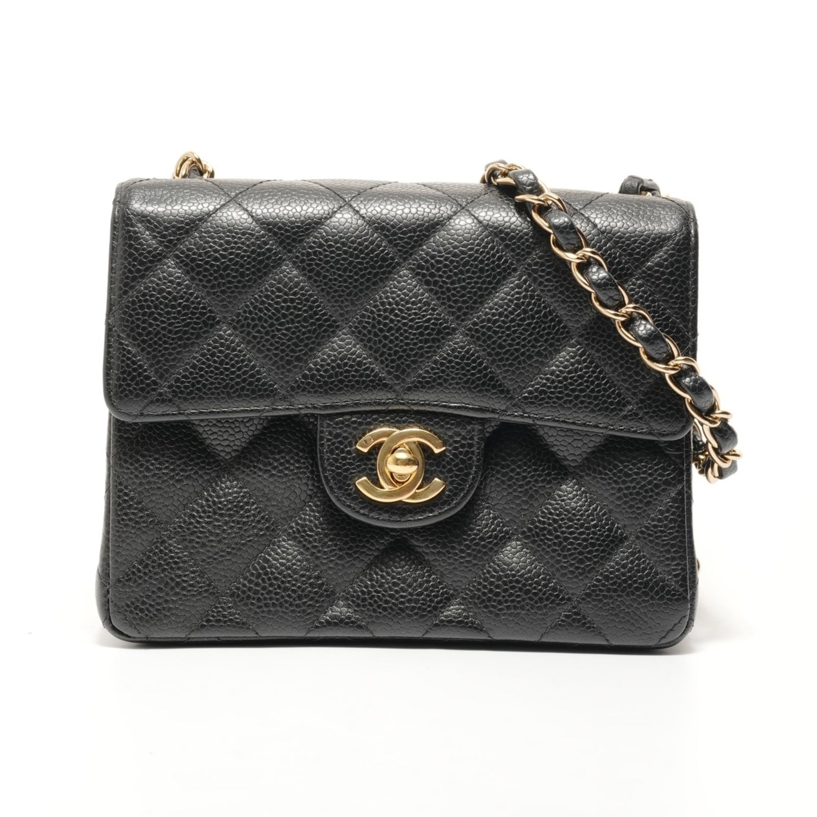 Calfskin Grained Chanel Bag Shoulder: Calfskin Grained Chanel Bag Shoulder Black Grained Calfskin Shoulder Bag from Chanel, measuring 13cm x 17cm x 6cm, features a 110cm strap length. This stylish shoulder bag is made from high-quality