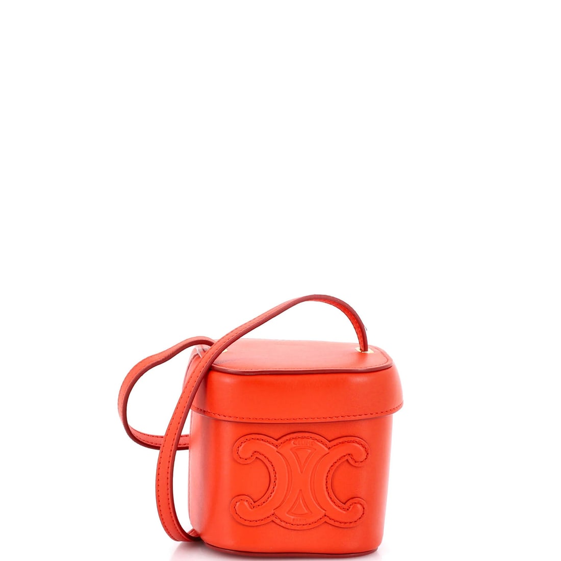 Leather Small Box Bag Celine Cuir Triomphe: Leather Small Box Bag Celine Cuir Triomphe Small and stylish, this Celine Cuir Triomphe Leather Small Box Bag is a chic accessory in red. With its sleek design and minor scuffs, it adds a touch of