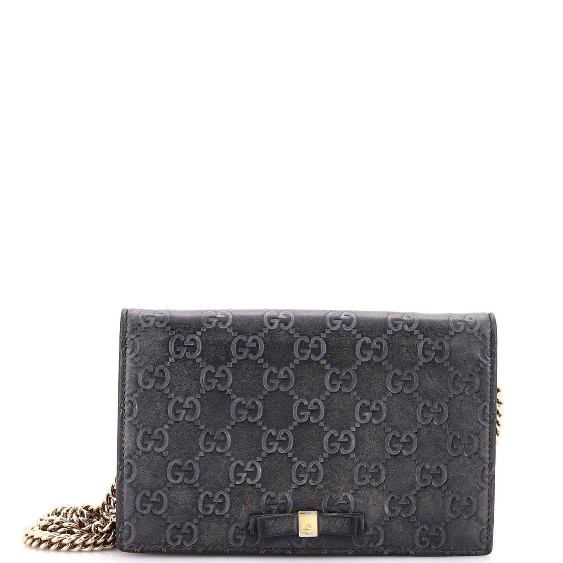 Chain Wallet Guccissima Leather Signature Gucci: Chain Wallet Guccissima Leather Signature Gucci Chain Wallet Guccissima Leather Signature Gucci is a unique and stylish accessory featuring a black leather exterior with a gold chain strap. The
