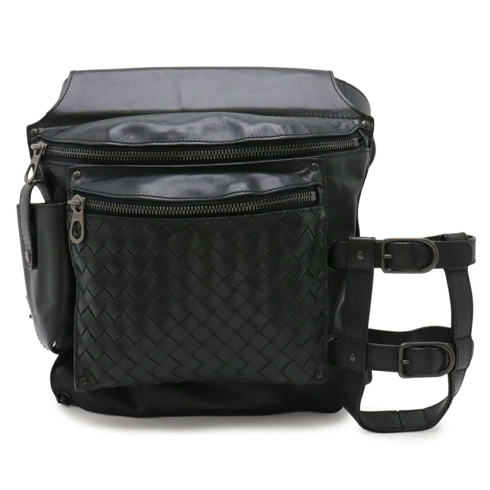 Bag Leather Sling Fanny Veneta Bottega: Bag Leather Sling Fanny Veneta Bottega Bottega Veneta's Black Leather Sling Fanny Pack features a sleek, all-leather design with a classic 10.62'' x 9.44'' size. Made from high-quality leather, this