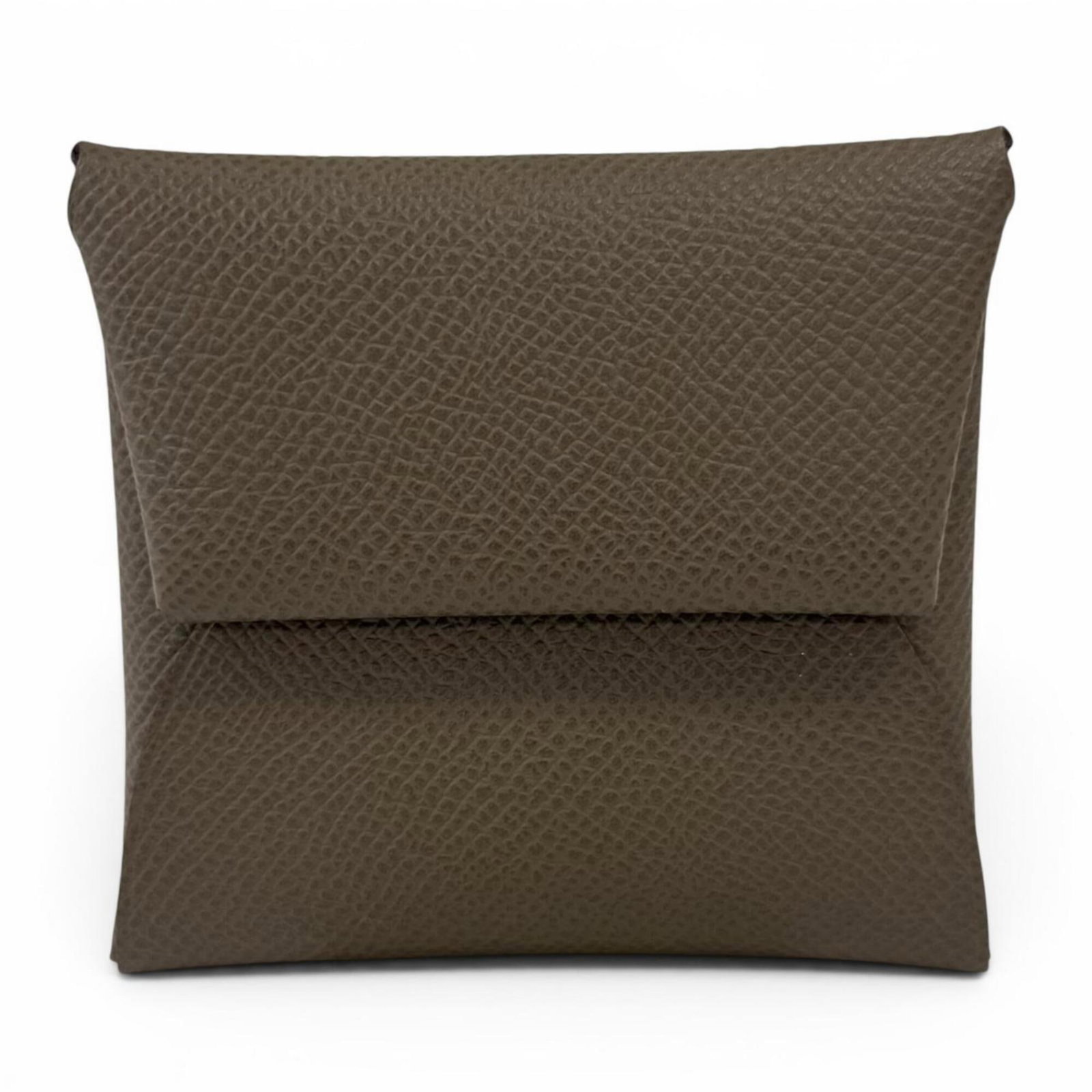 Hermes Coin Purse/ Coin Case Epsom Leather: Hermes Coin Purse/ Coin Case Epsom Leather Epsom leather coin purse from Hermes, featuring a classic design in Etoupe gray. This compact, 8cm x 8.5cm case is made with high-quality Epsom leather and